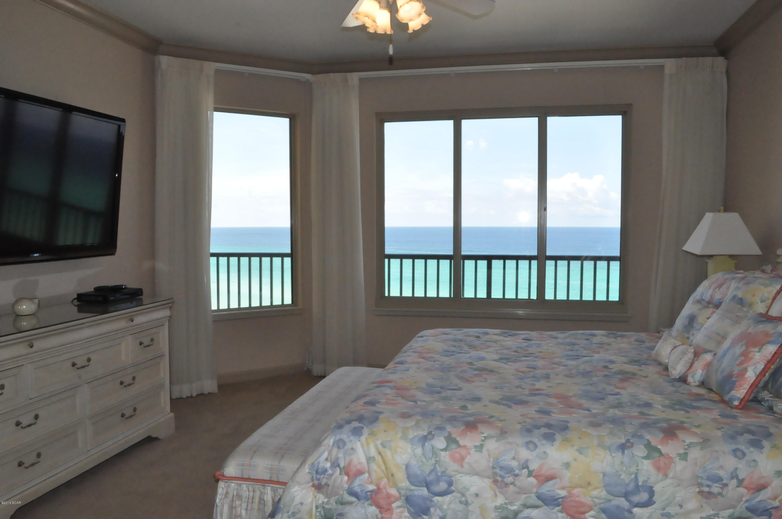 Summerwinds Condo - Residential