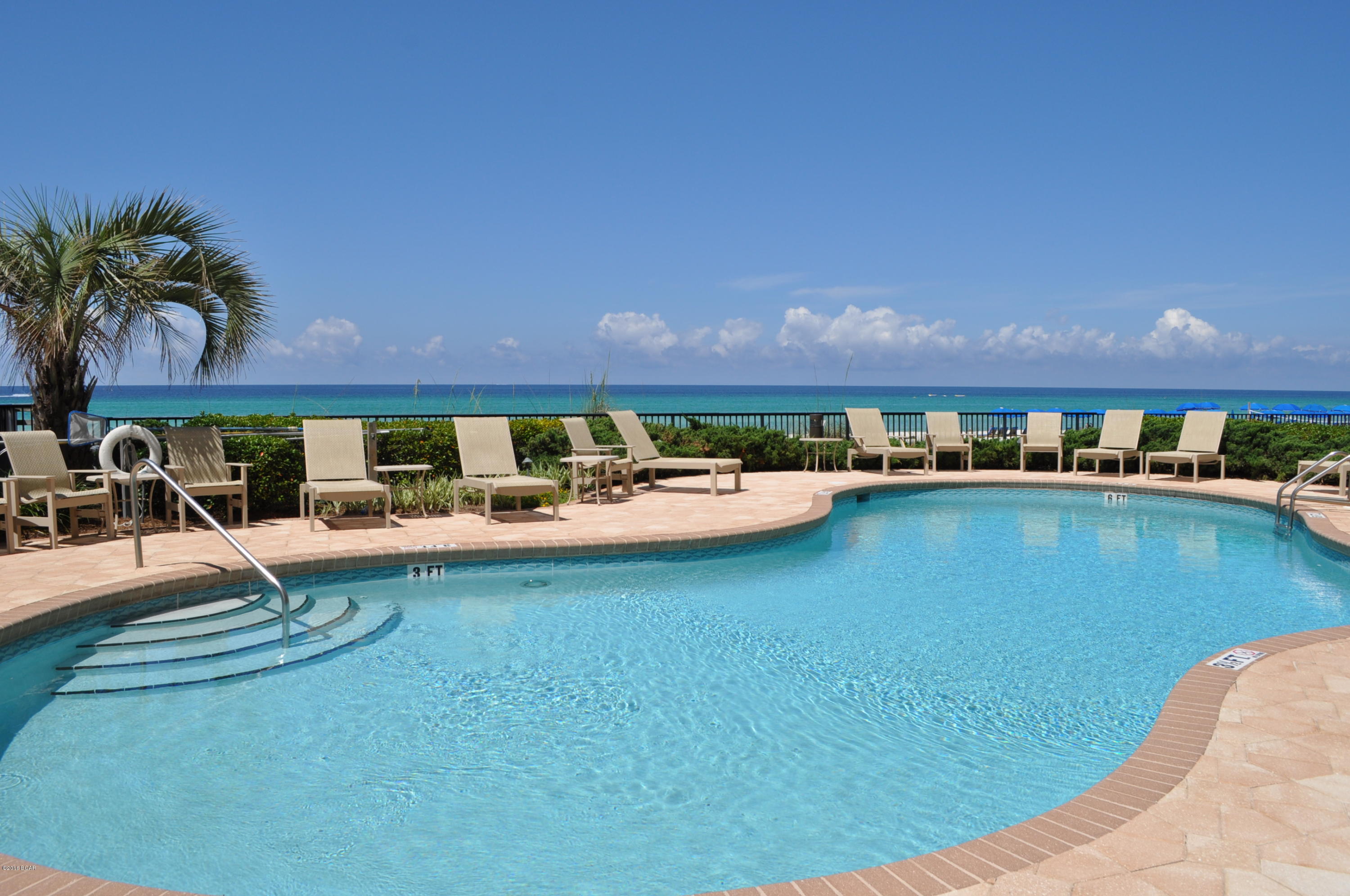 Summerwinds Condo - Residential