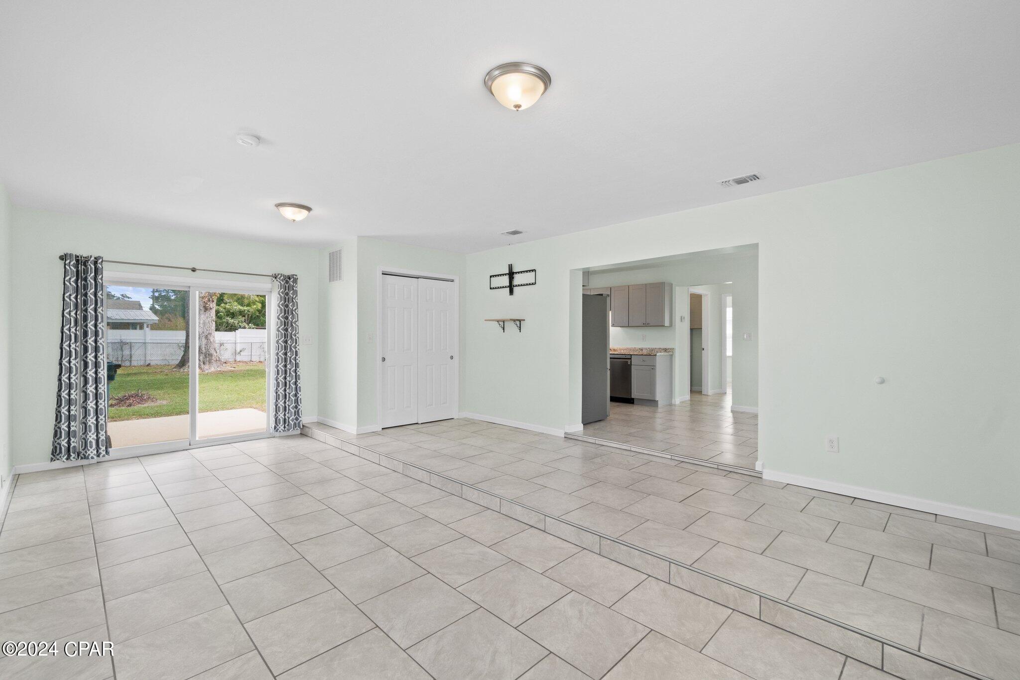 Old Orchard 1st Add - Residential