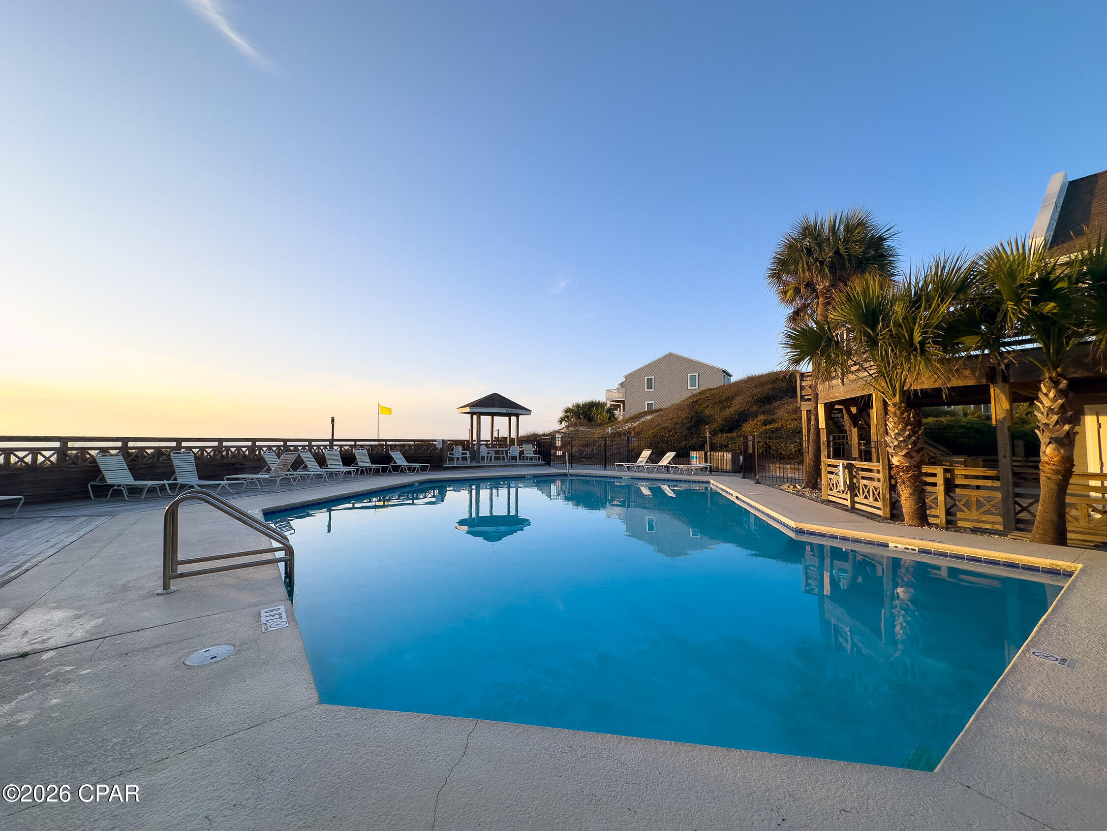 Barrier Dunes - Residential