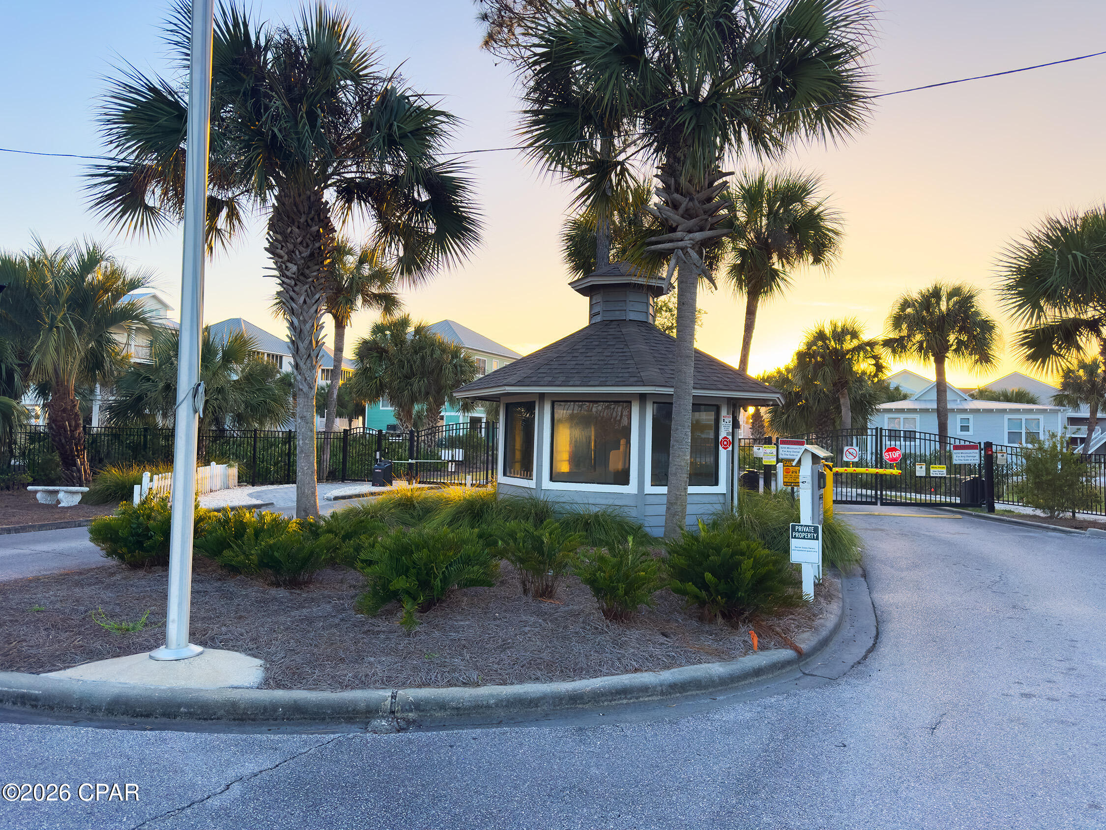 Barrier Dunes - Residential