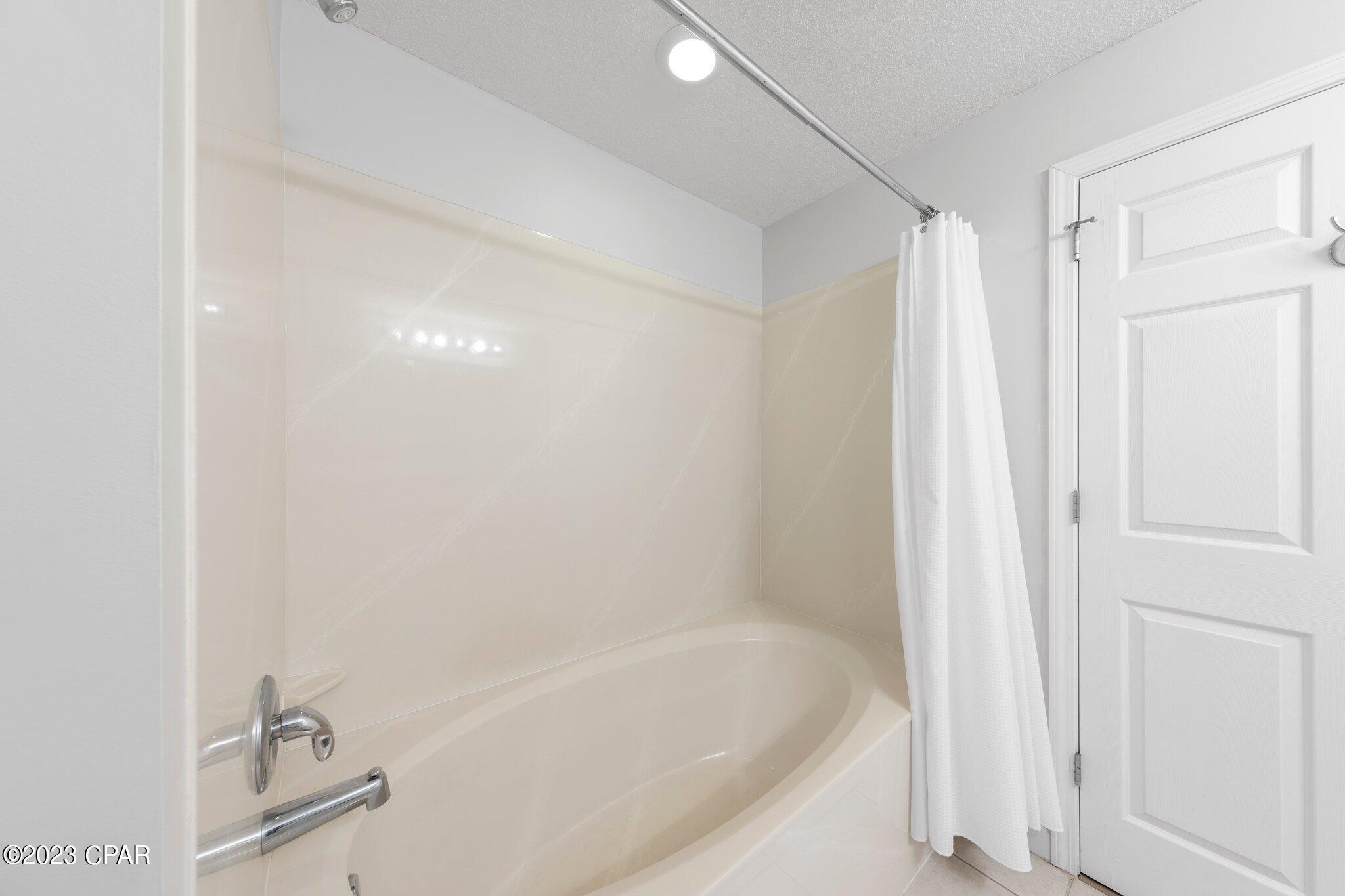 Sterling Reef - Residential