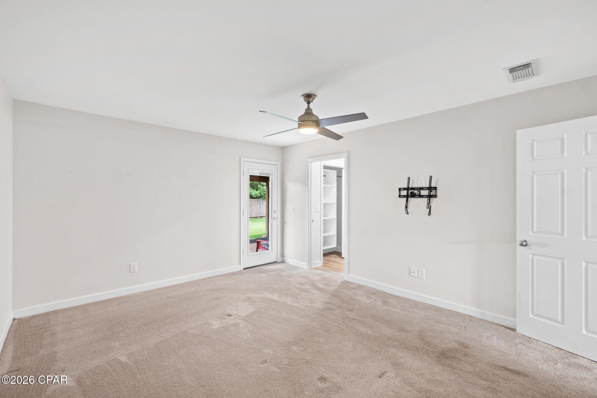 Derby Woods - Residential Lease