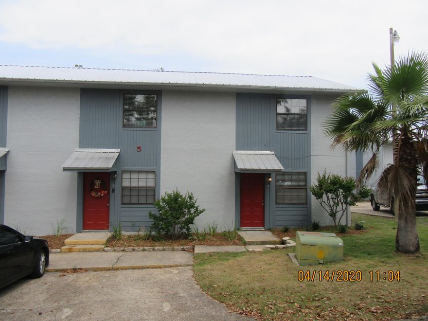 NEWLY REMODELED 2 Bedroom 1.5 Bath Town house located in Historic St Andrews. Close to shopping ,restaurants and walking distance to St . Andrews bay. Washer and dryer hookups. All property sizes and ages are approximate, please measure and/or verify if important.

School assignments are subject to change, please check with Bay County for most accurate information. Deposit is the same as the rent.Pets NOT Allowed!