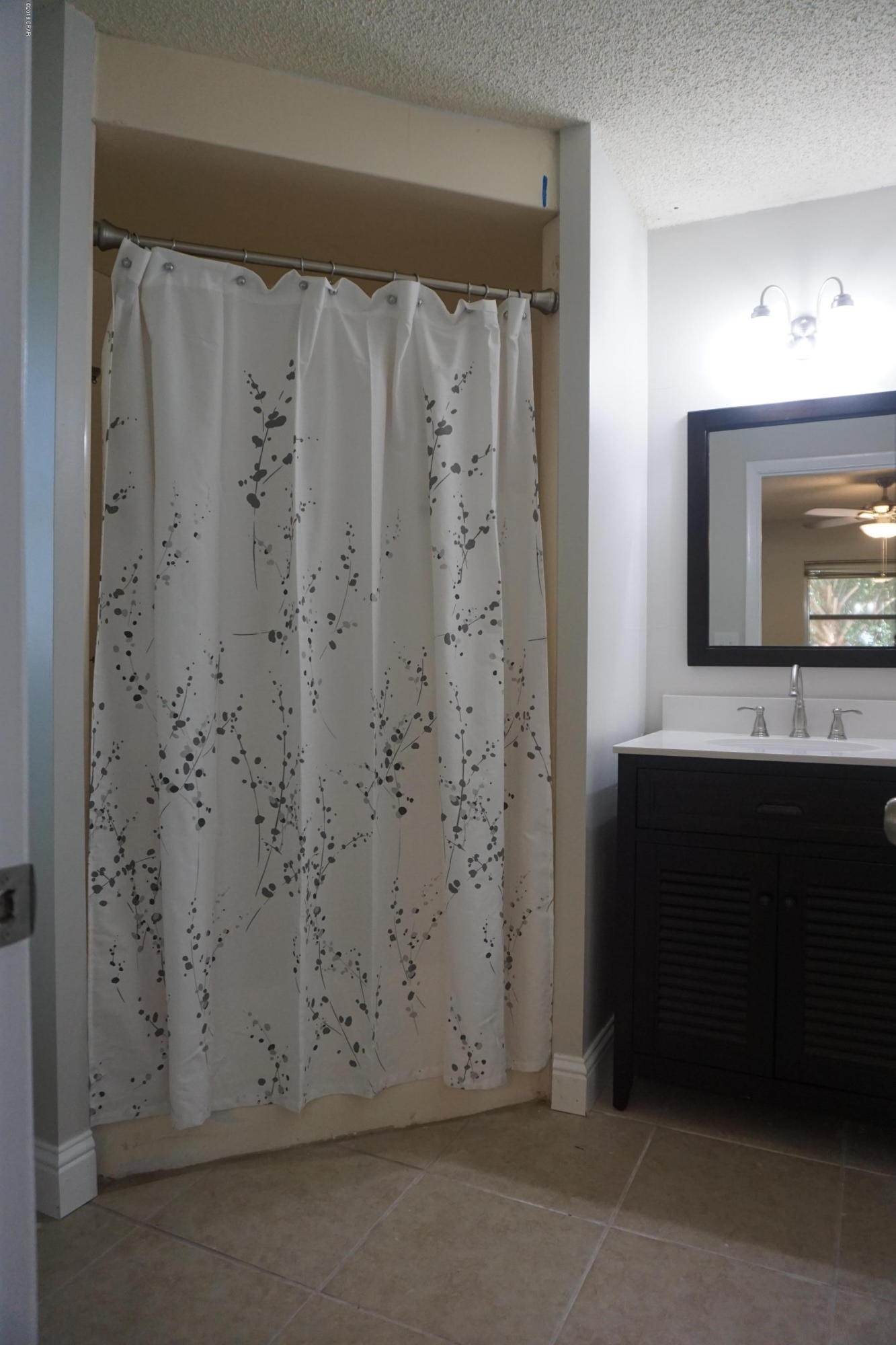 Sunny Hills Unit 4 - Residential