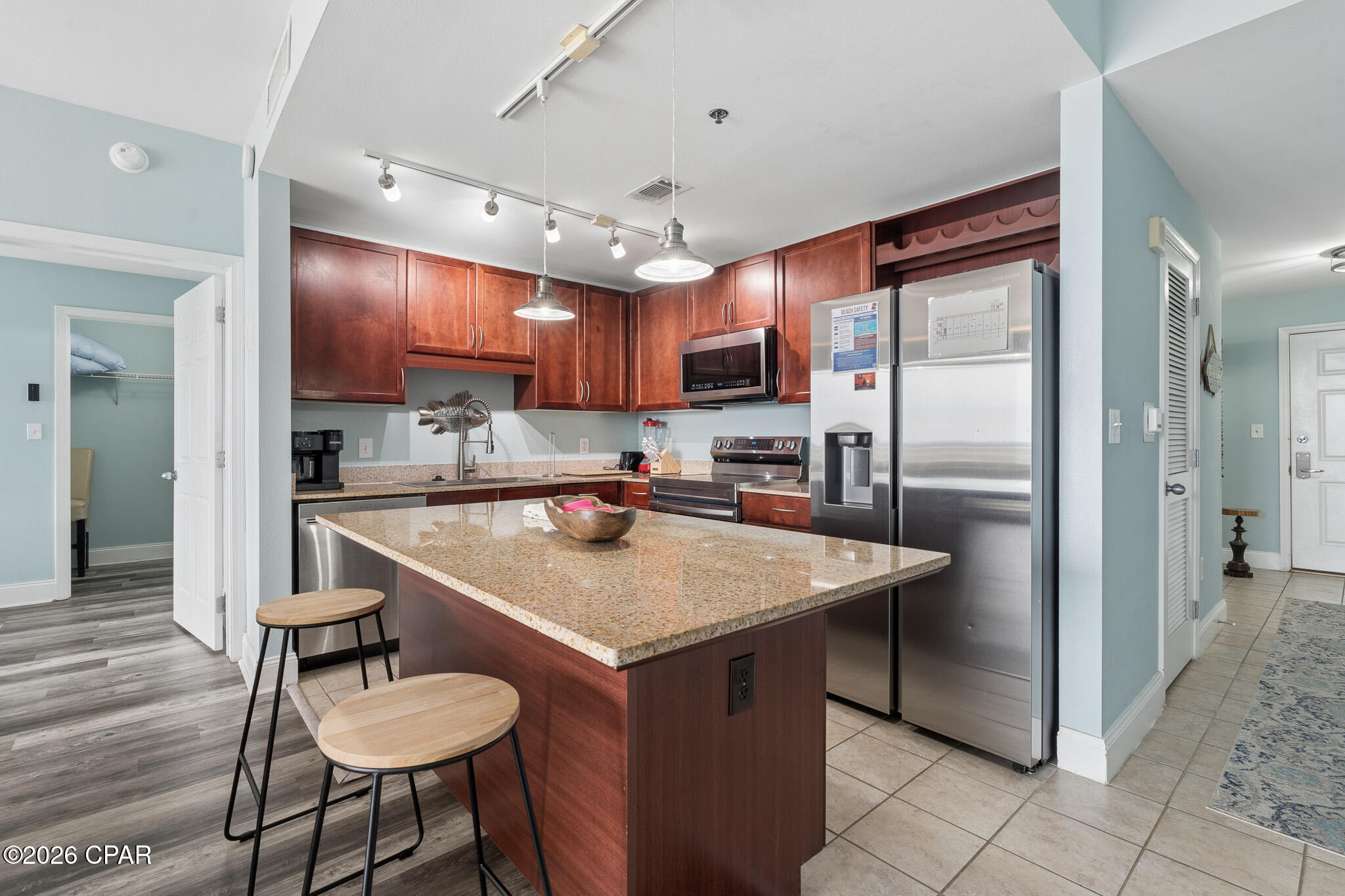 Laketown Wharf - Residential