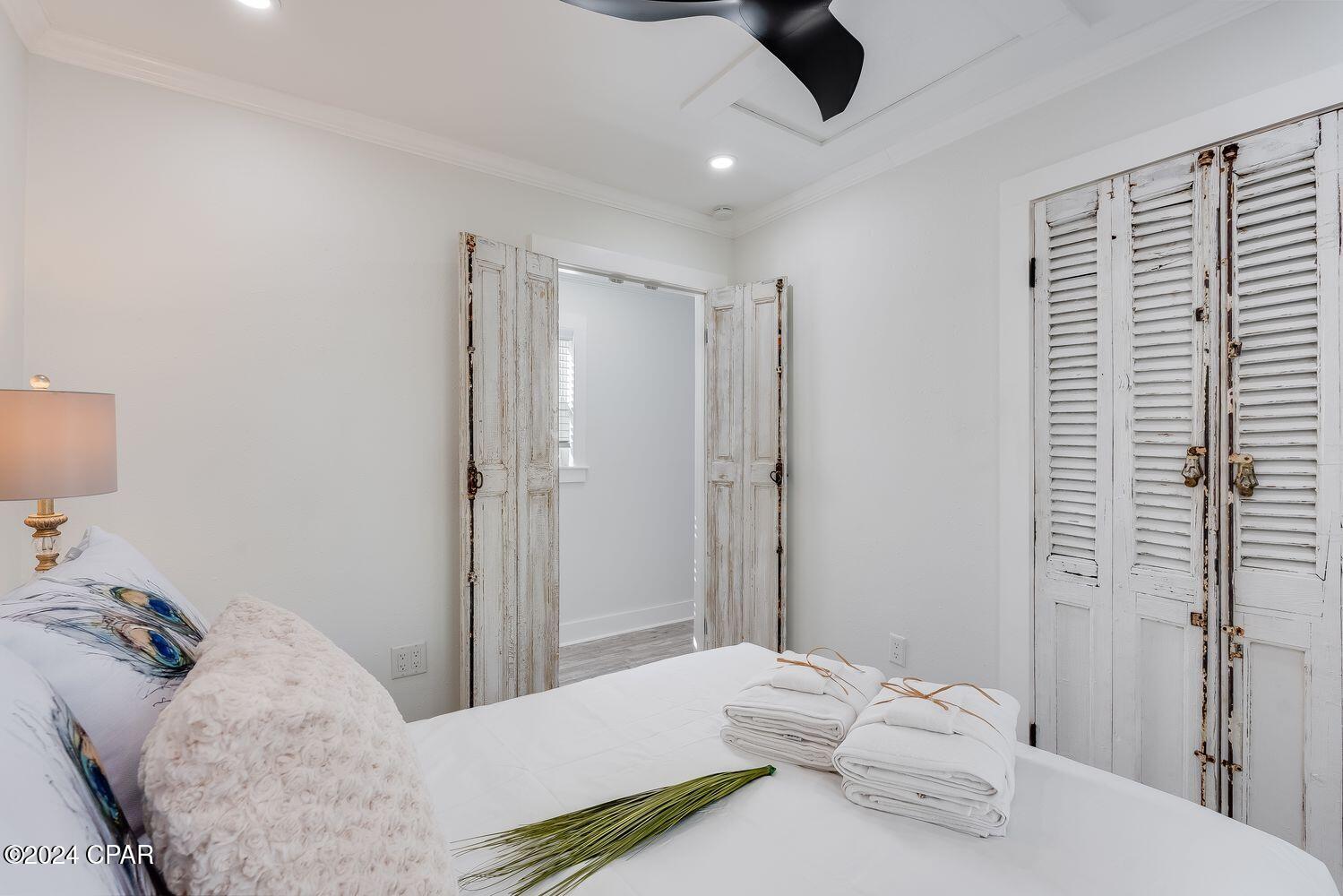 Gulf Shore Manor - Residential