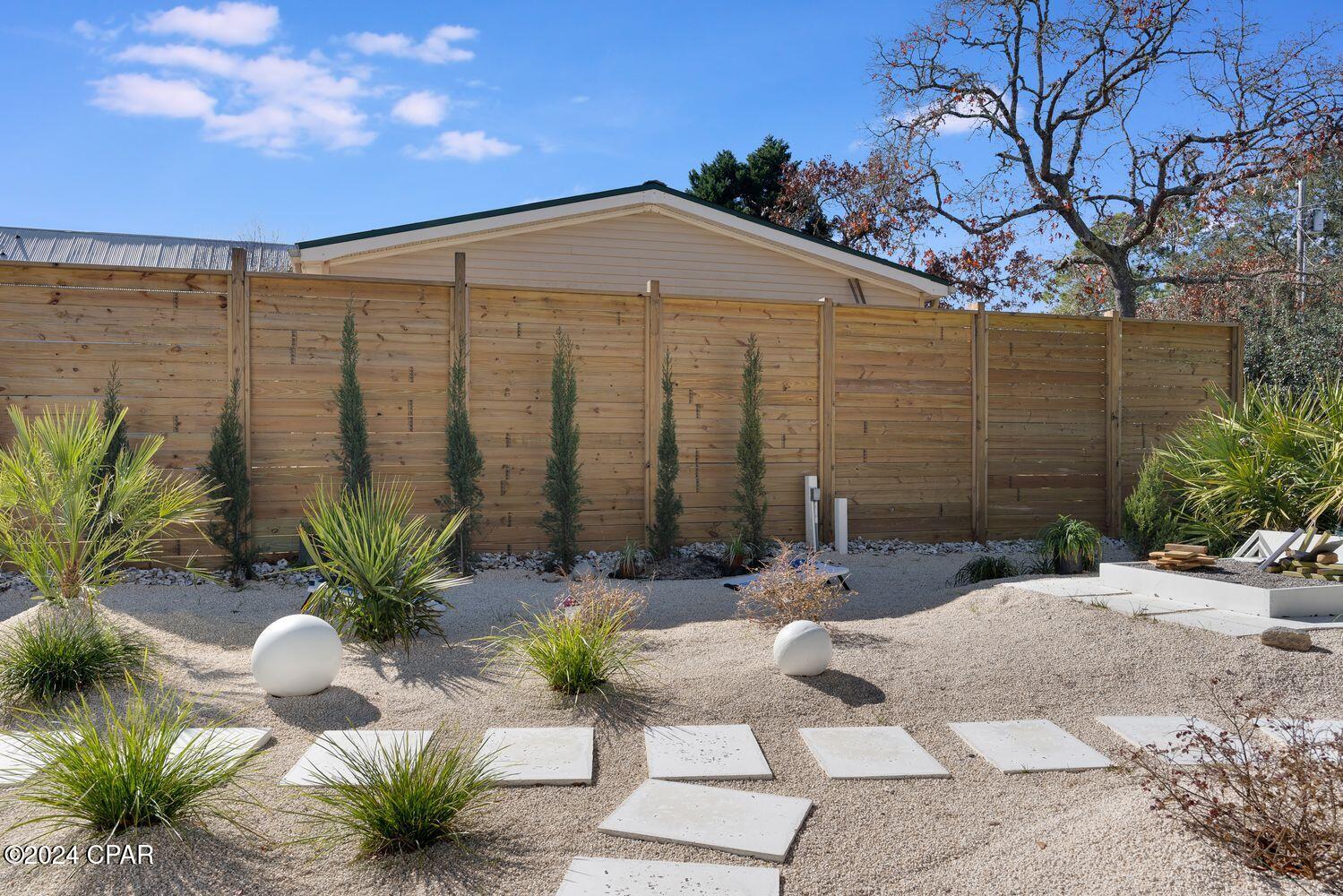 Gulf Shore Manor - Residential