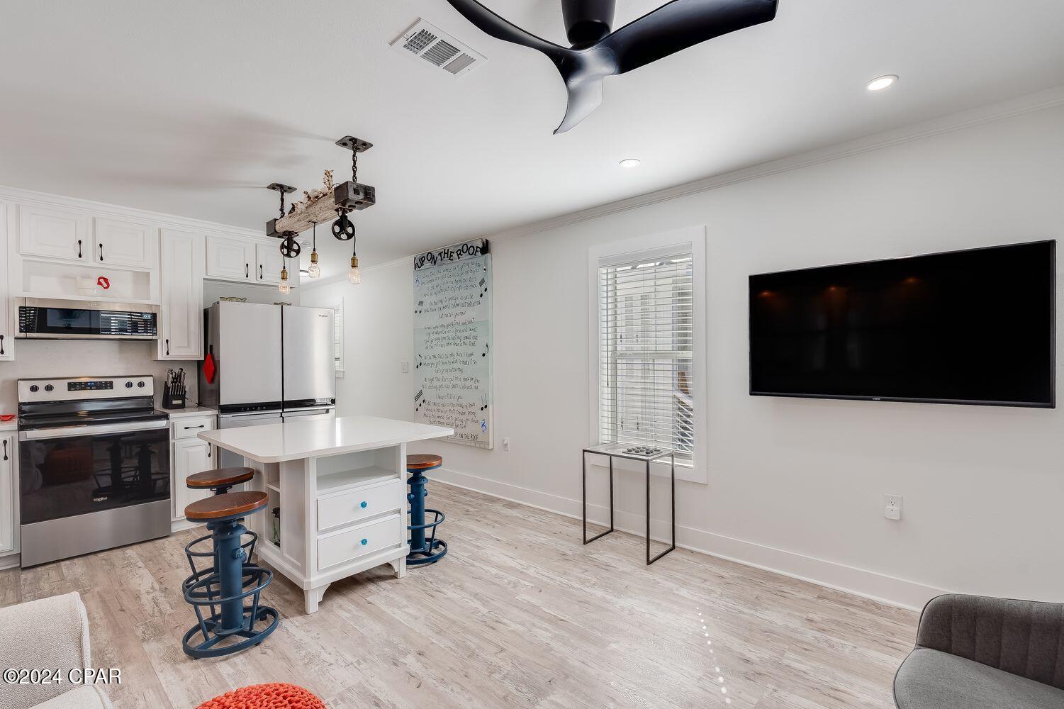 Gulf Shore Manor - Residential