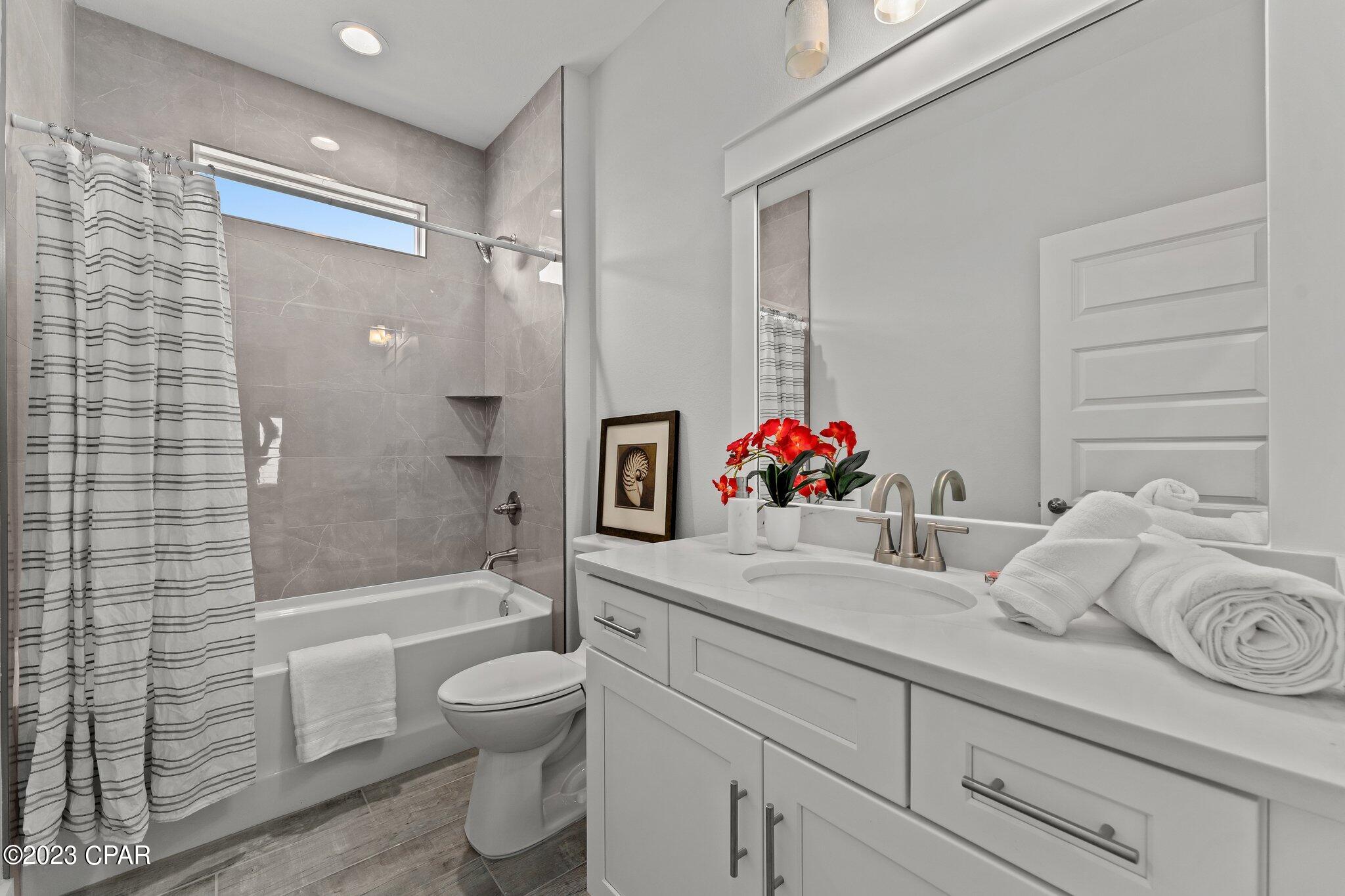 Laguna Haven - Residential