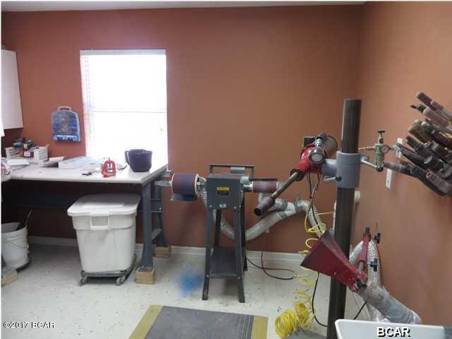 Kings Point - Commercial Sale