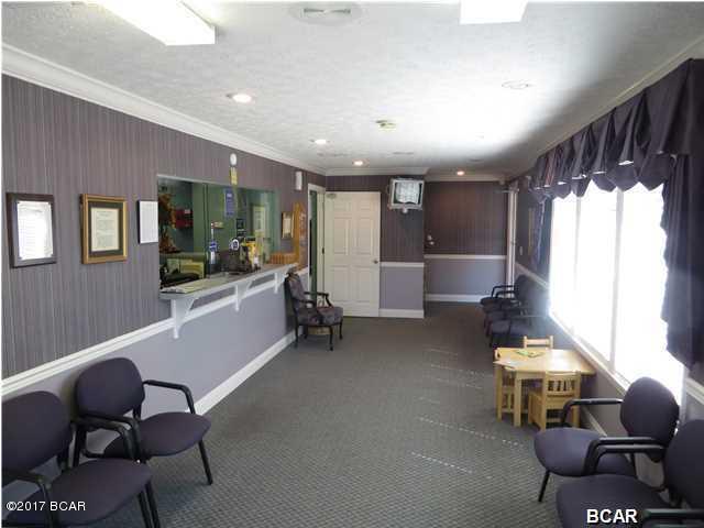 Kings Point - Commercial Sale