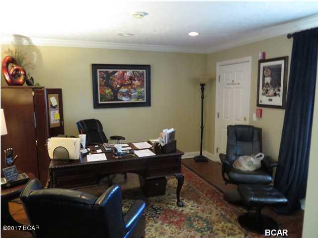 Kings Point - Commercial Sale