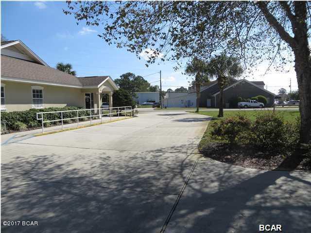 Kings Point - Commercial Sale