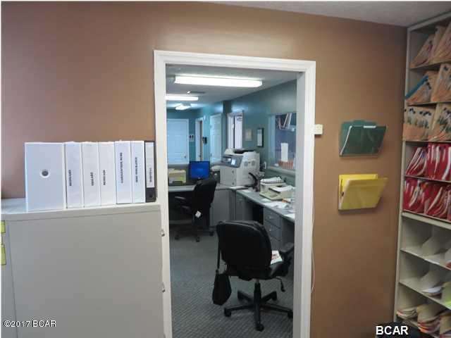 Kings Point - Commercial Sale