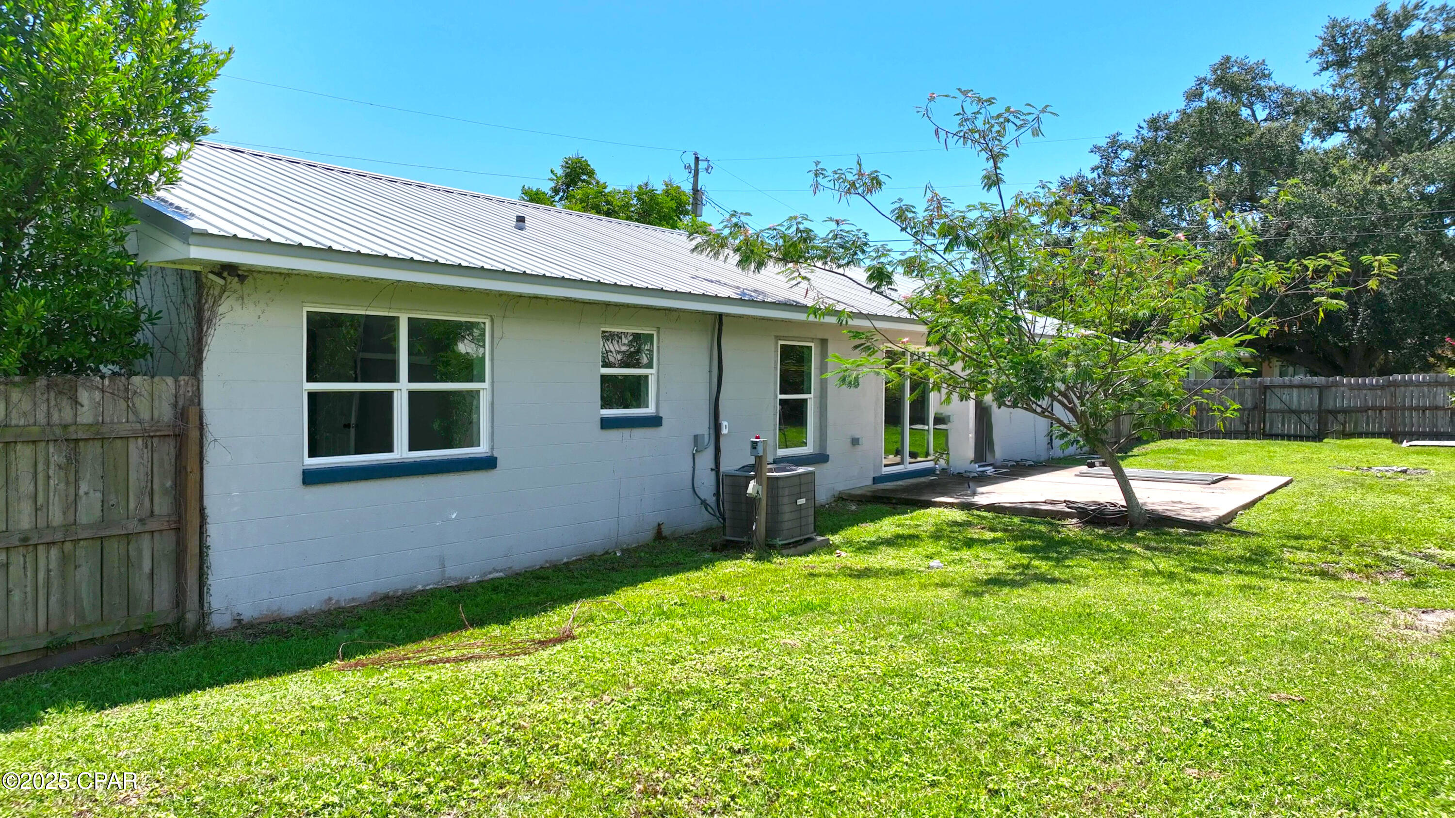 Pretty Bayou Hts 2nd - Residential