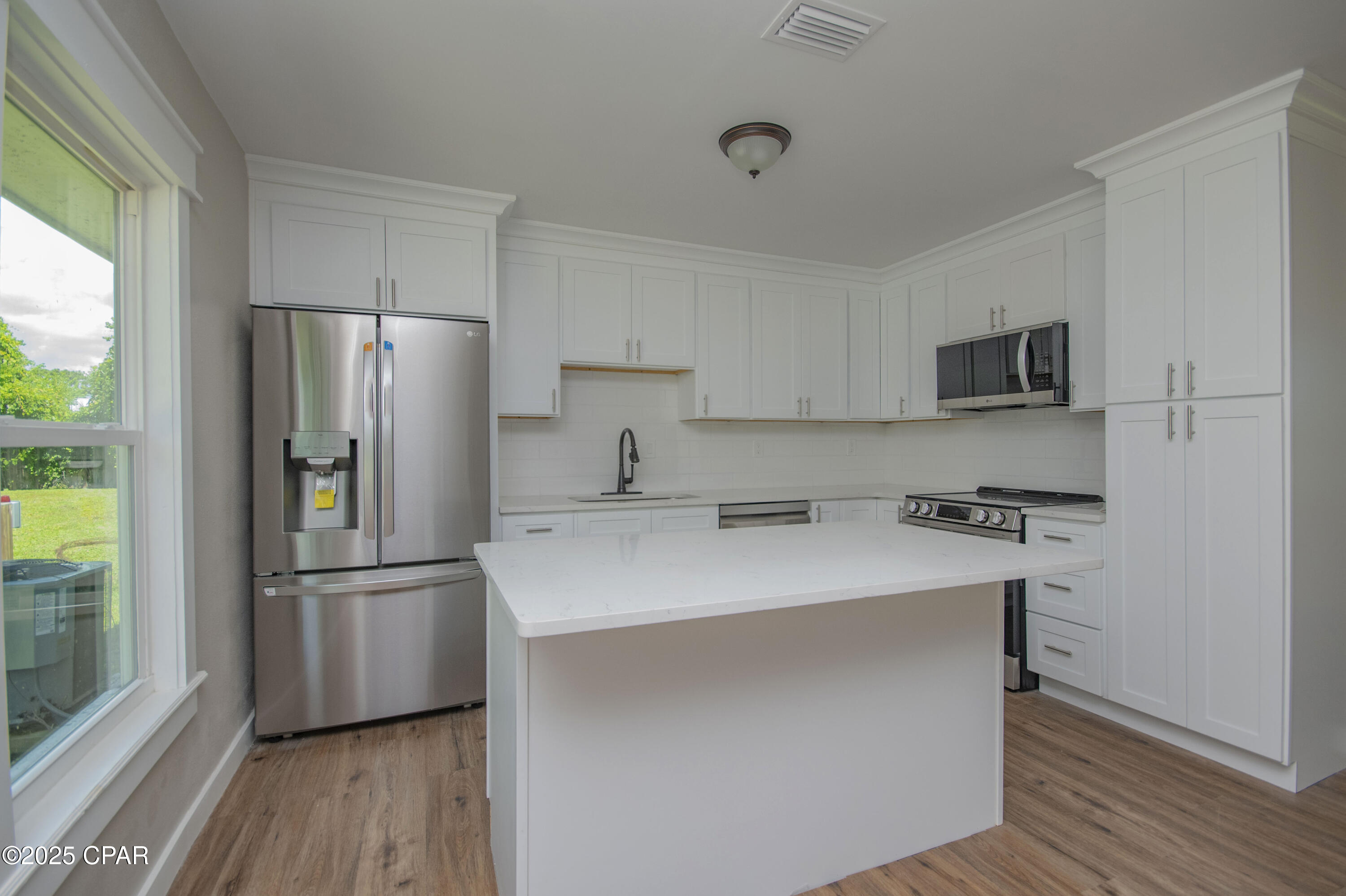 Pretty Bayou Hts 2nd - Residential