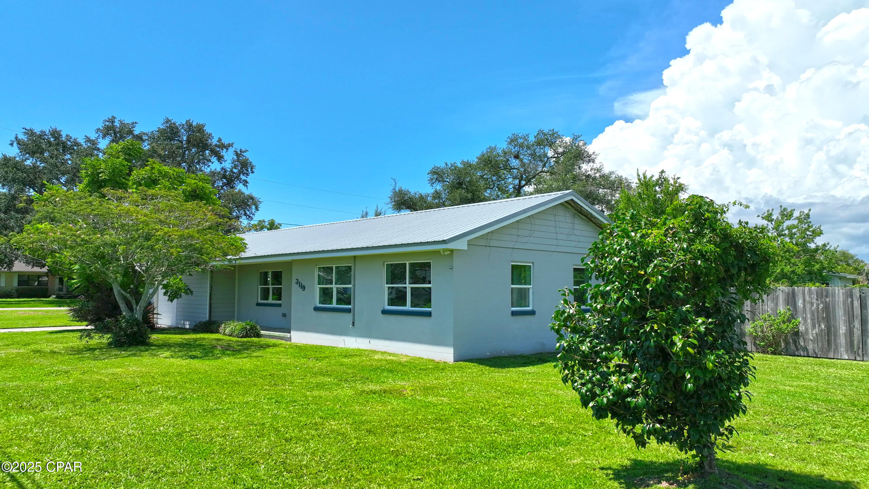 Pretty Bayou Hts 2nd - Residential