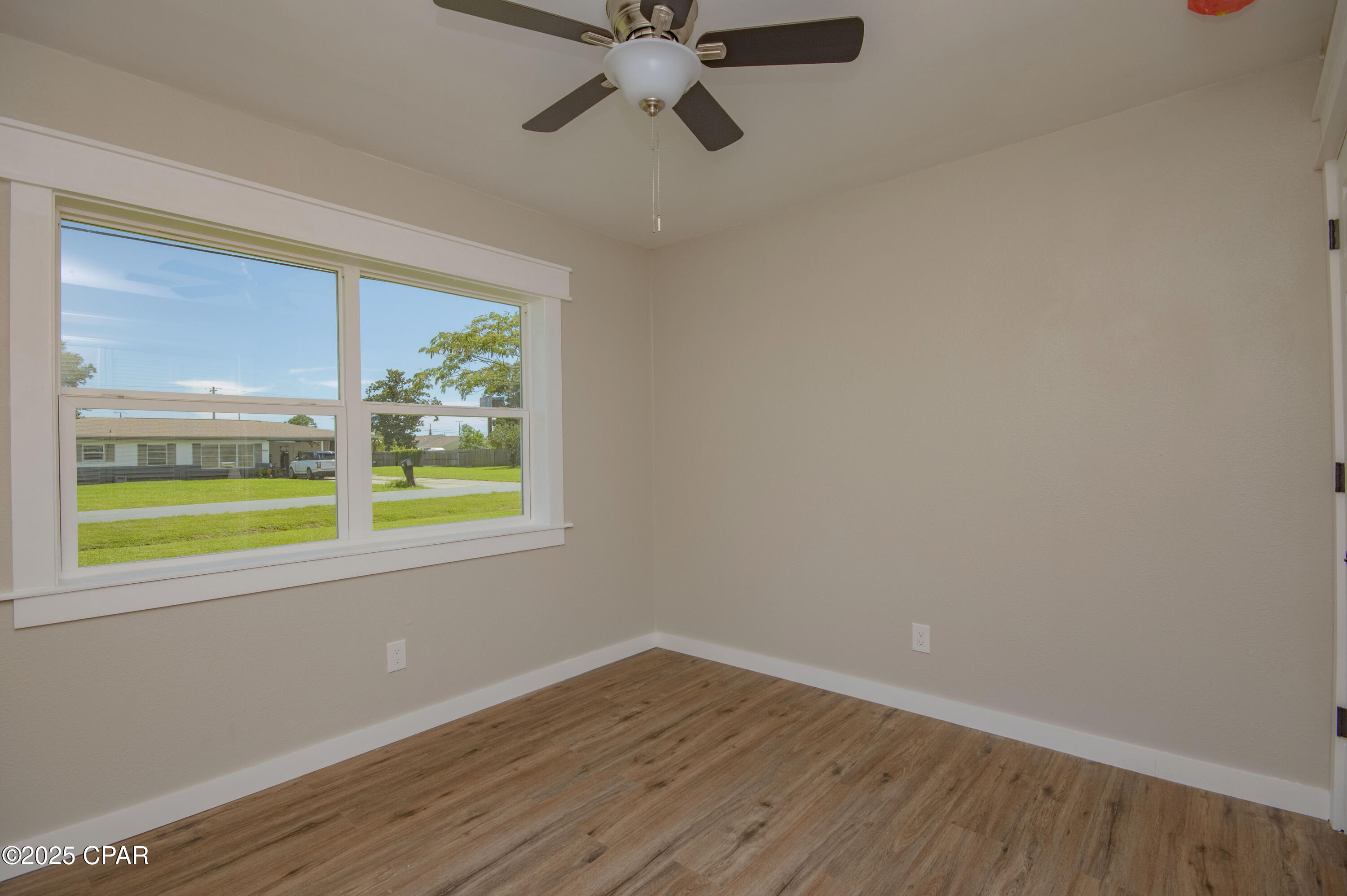 Pretty Bayou Hts 2nd - Residential