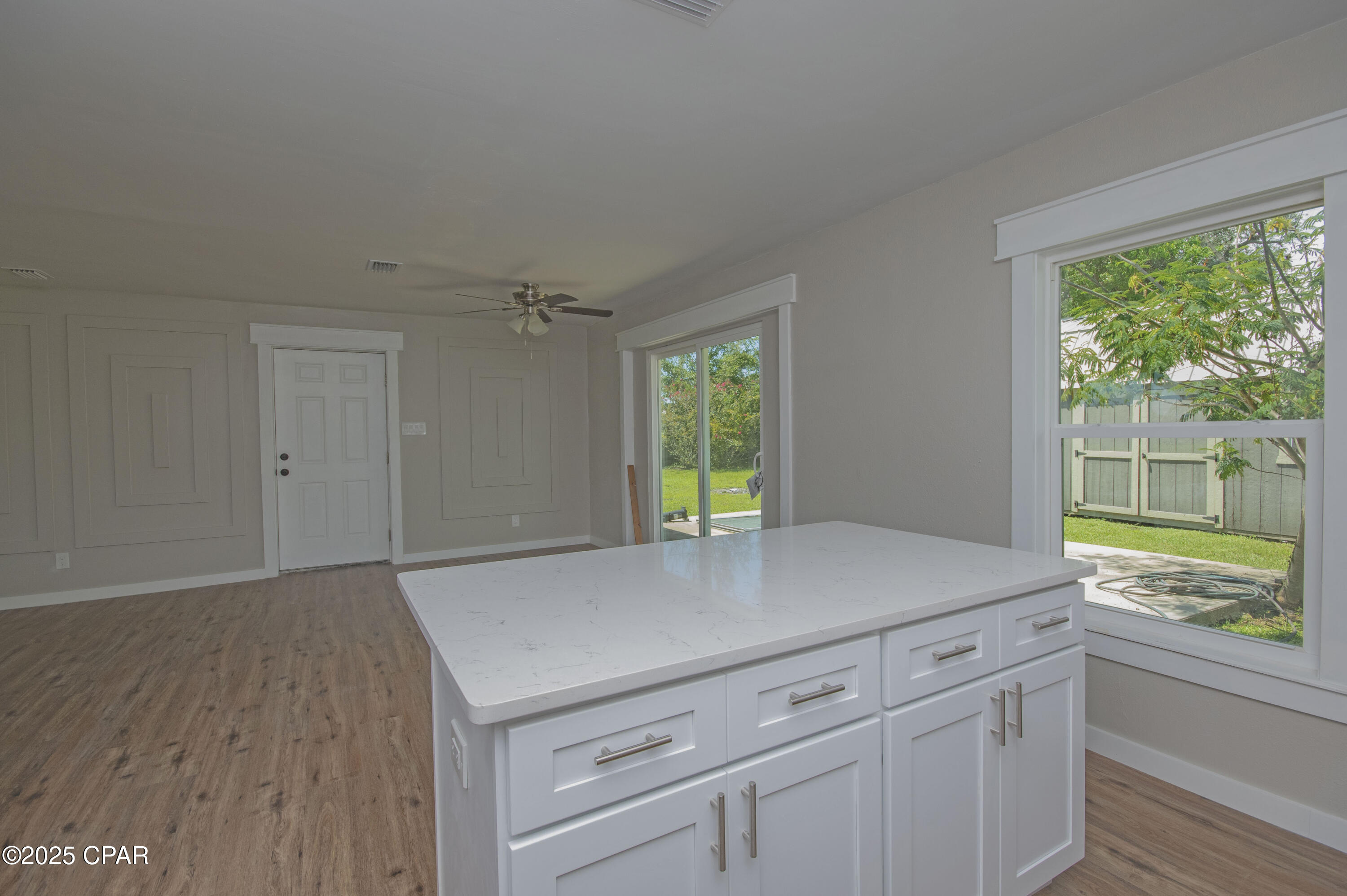 Pretty Bayou Hts 2nd - Residential