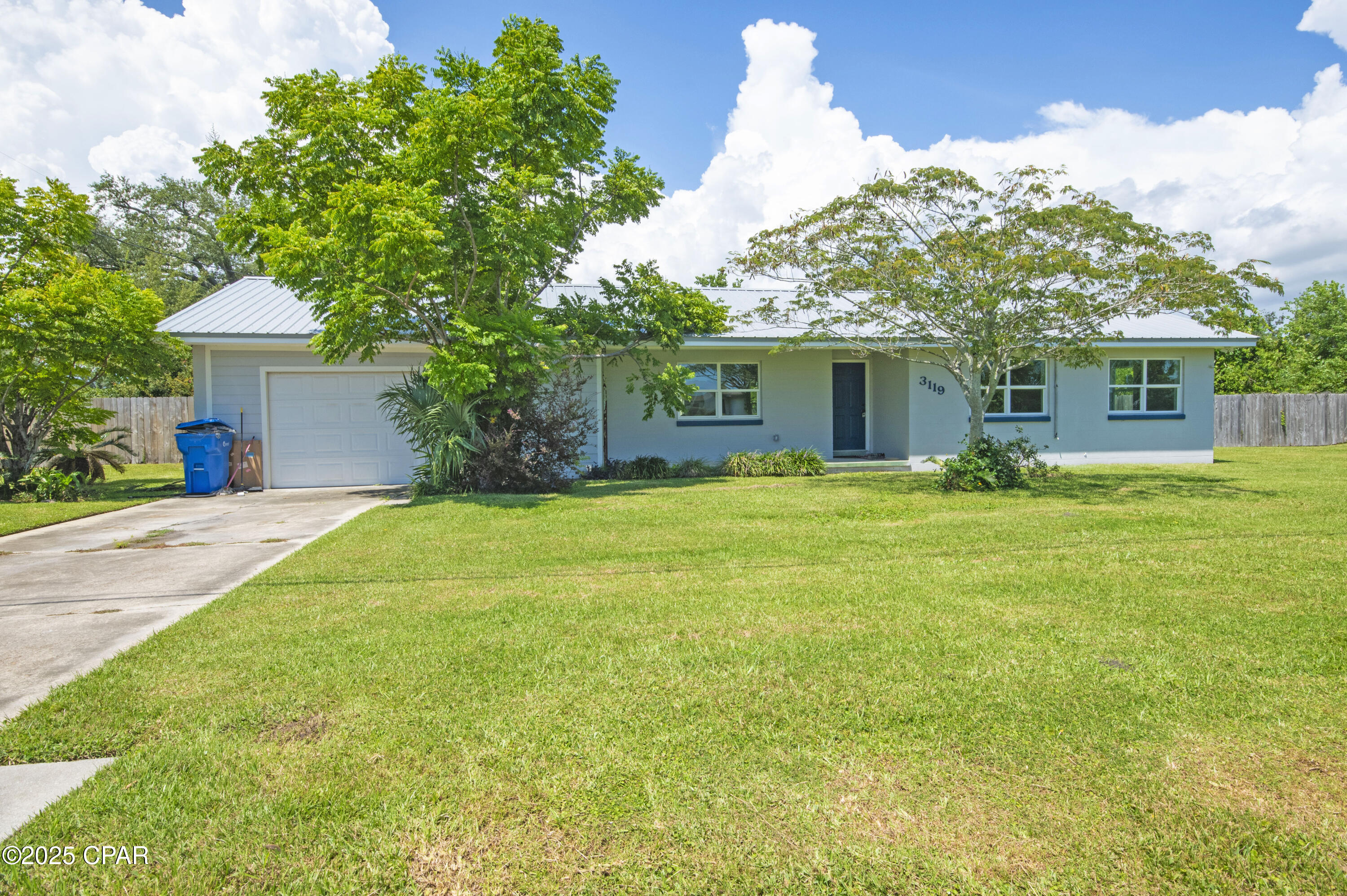 Pretty Bayou Hts 2nd - Residential