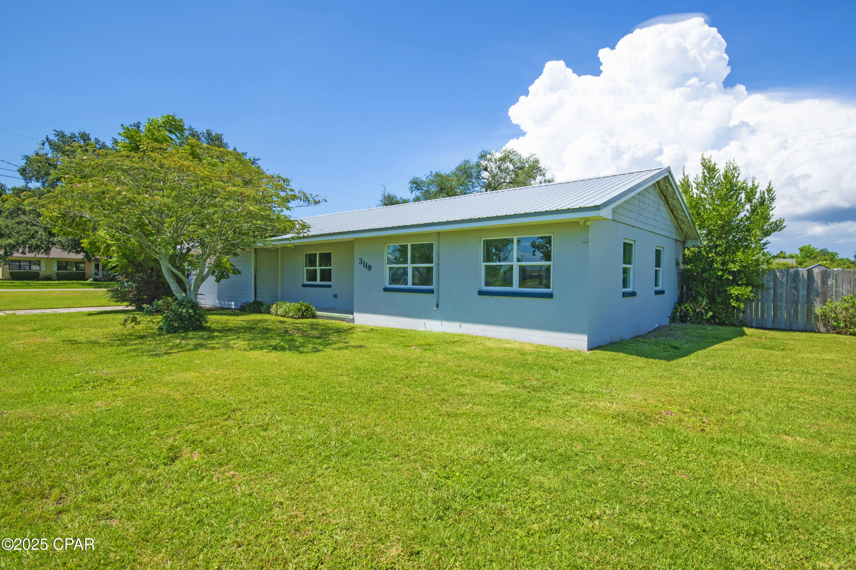 Pretty Bayou Hts 2nd - Residential