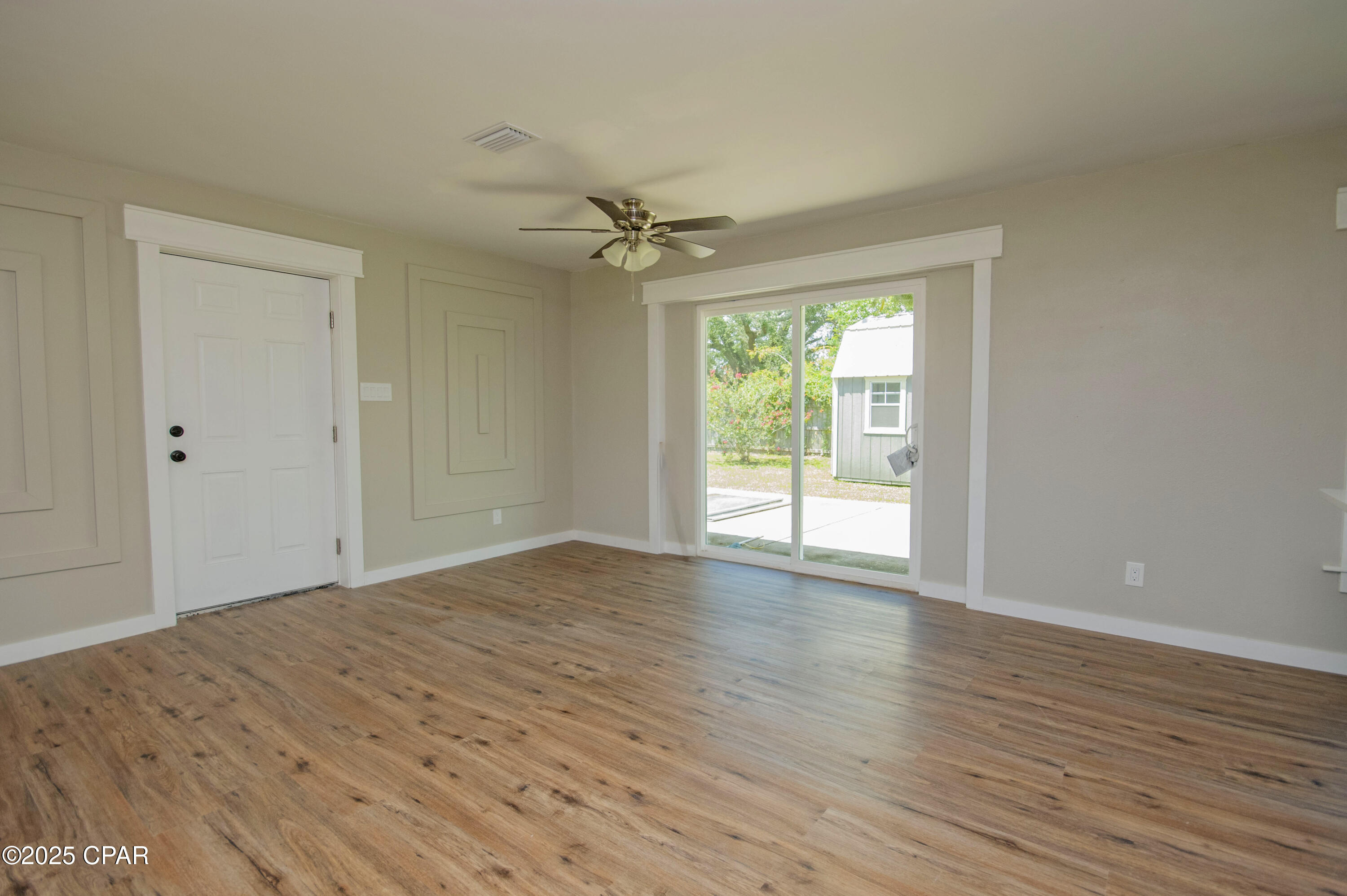 Pretty Bayou Hts 2nd - Residential