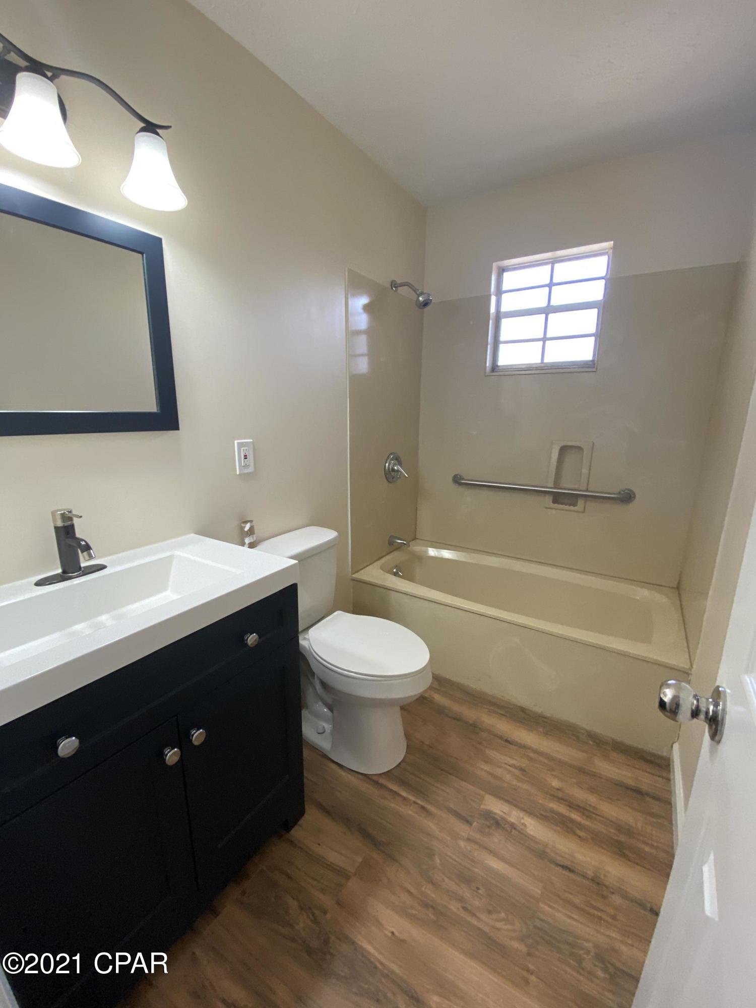 Lannie Rowe Lake Estates U-6 - Residential