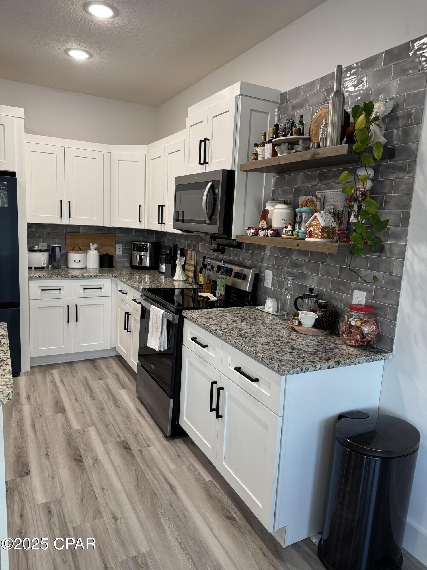 [No Recorded Subdiv] - Residential Lease