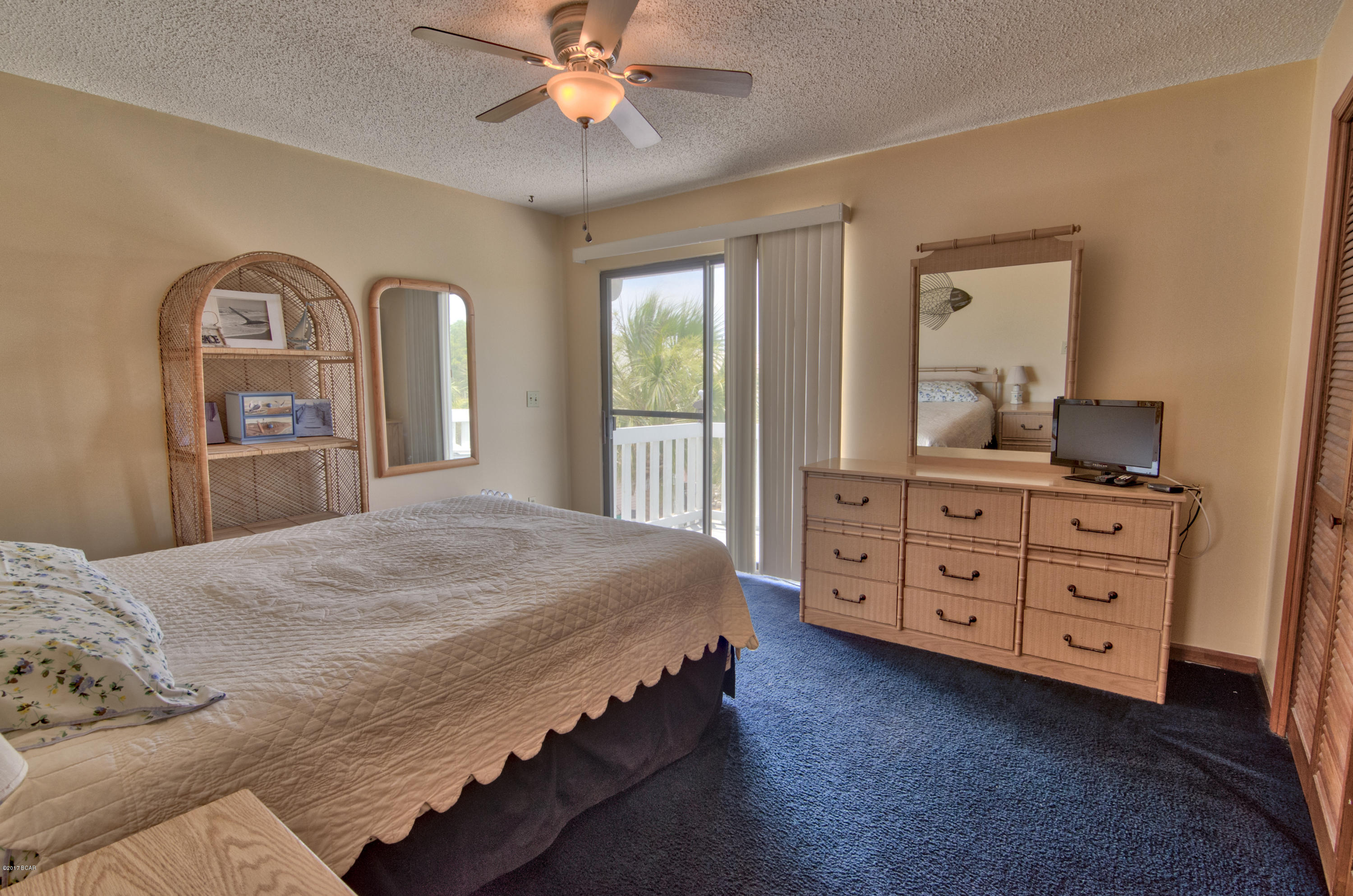 Villa Chateaus - Residential