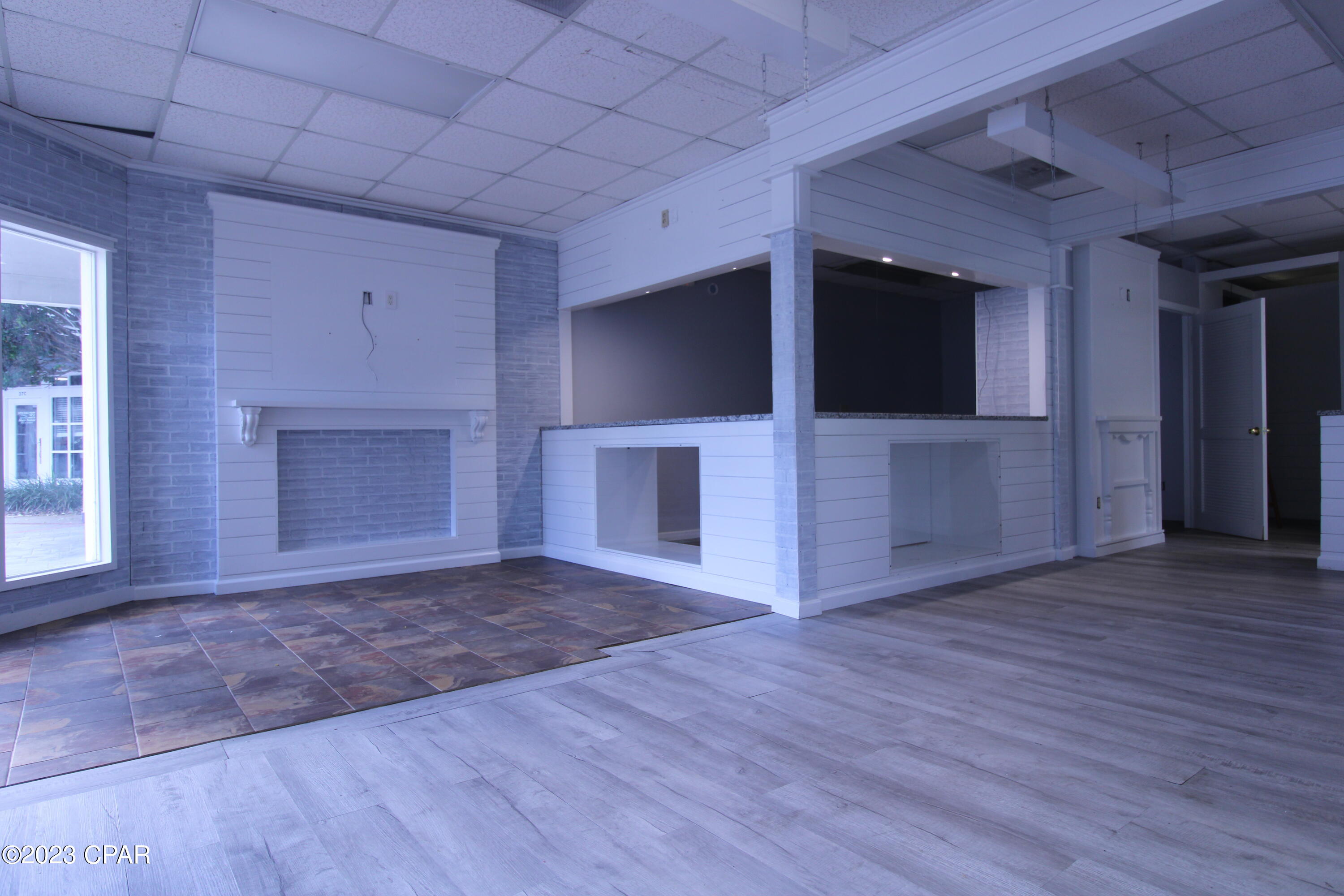 Promenade Shopping Mall - Commercial Lease