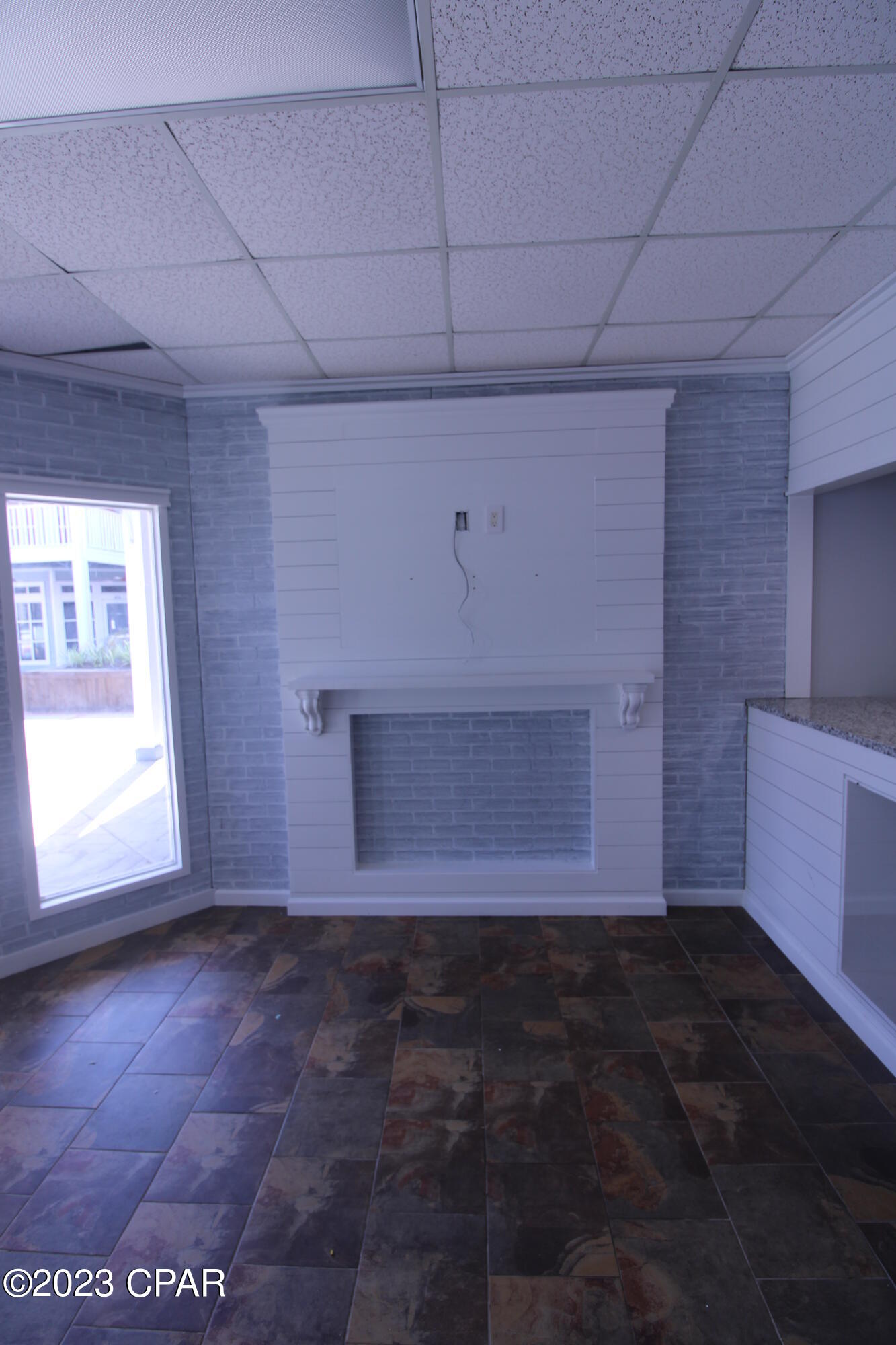 Promenade Shopping Mall - Commercial Lease