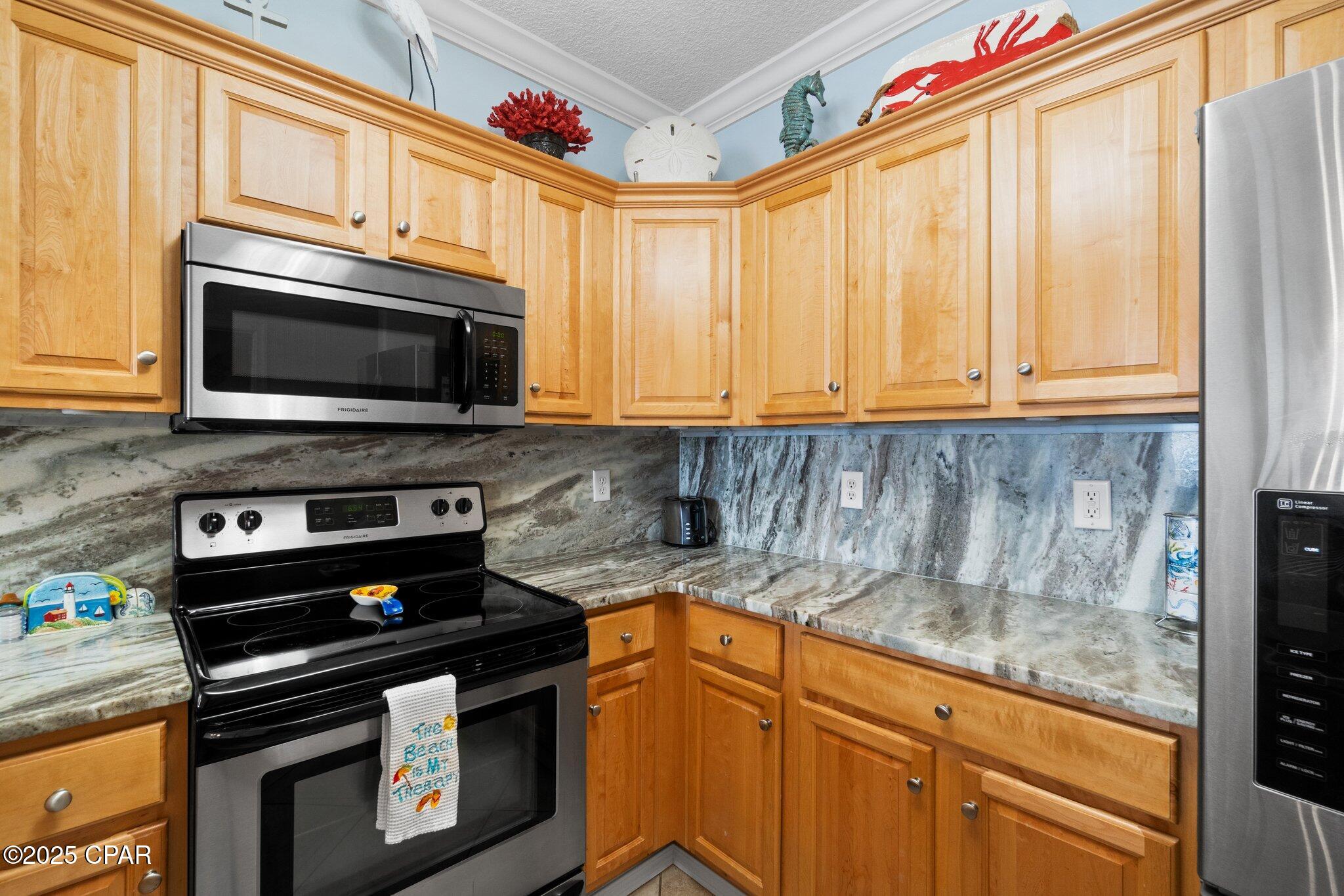 Tropic Winds - Residential