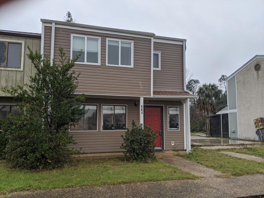Townhome with an outstanding rental record.  Adjoining unit was demolished so unit is priced to accomodate the cost of  replacing siding on the West wall.  (contractor estimate is $14,912).  This unit is tenant occupied, leased through August 2020.  Sale of this property is subject to the lease.