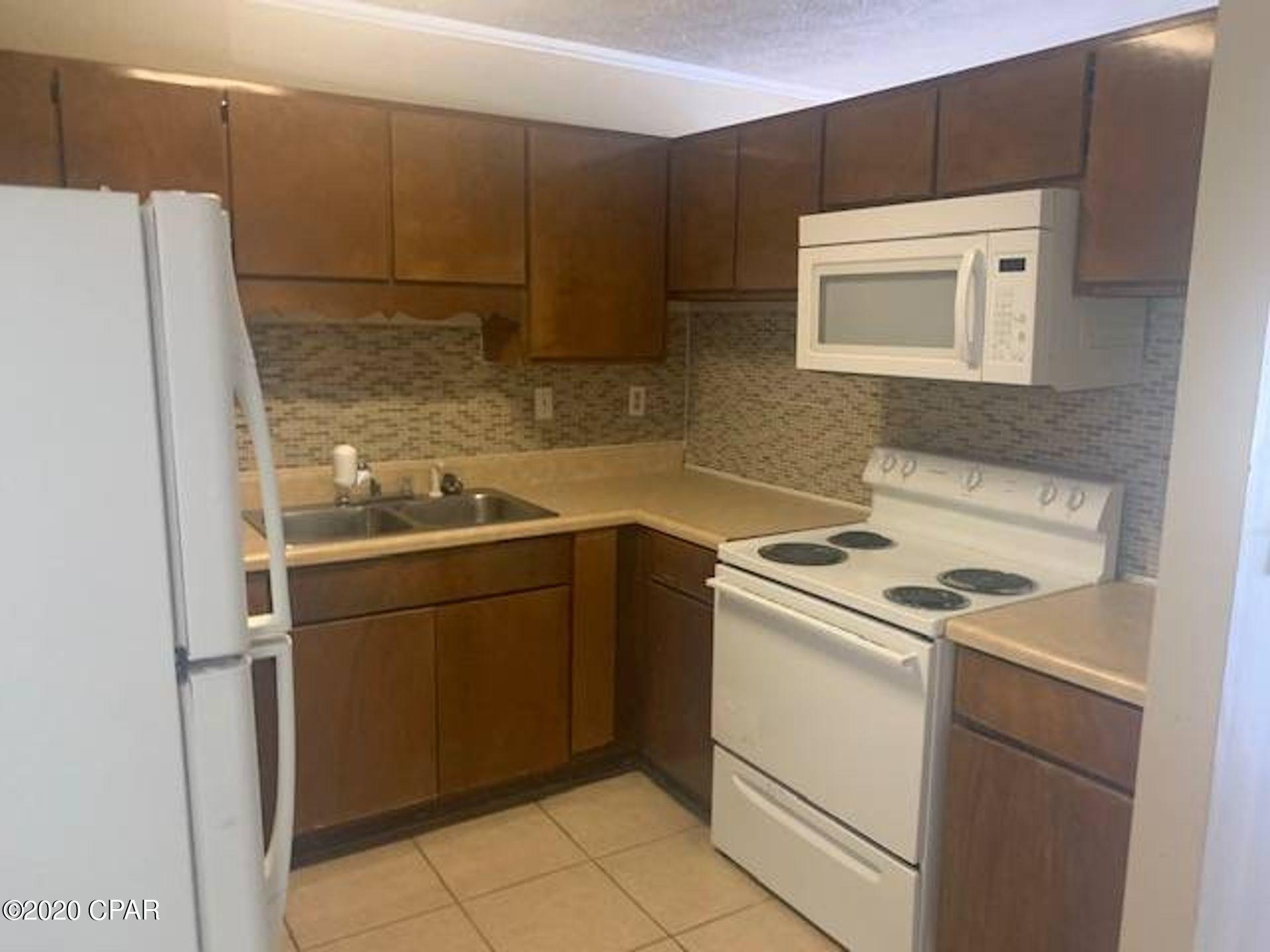 [No Recorded Subdiv] - Residential Lease