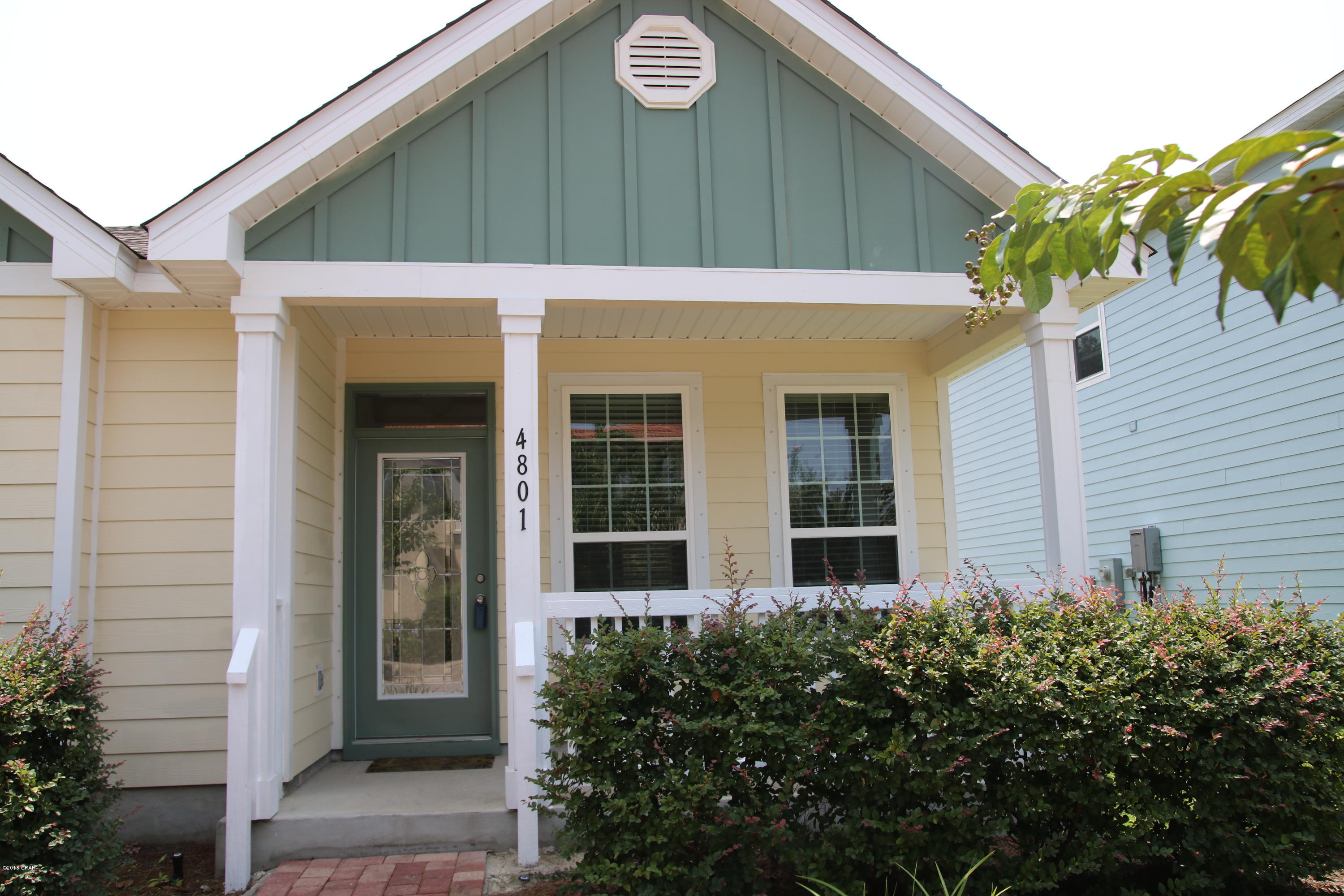 Magnolia Bay Club - Residential