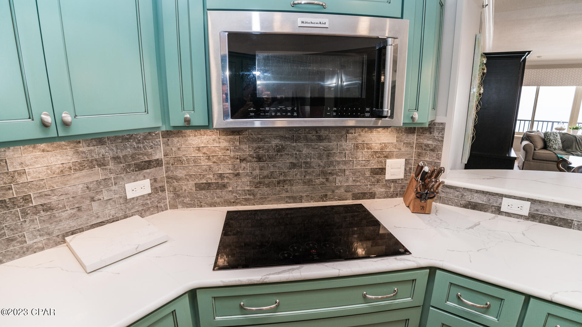 Summerwinds Condo - Residential