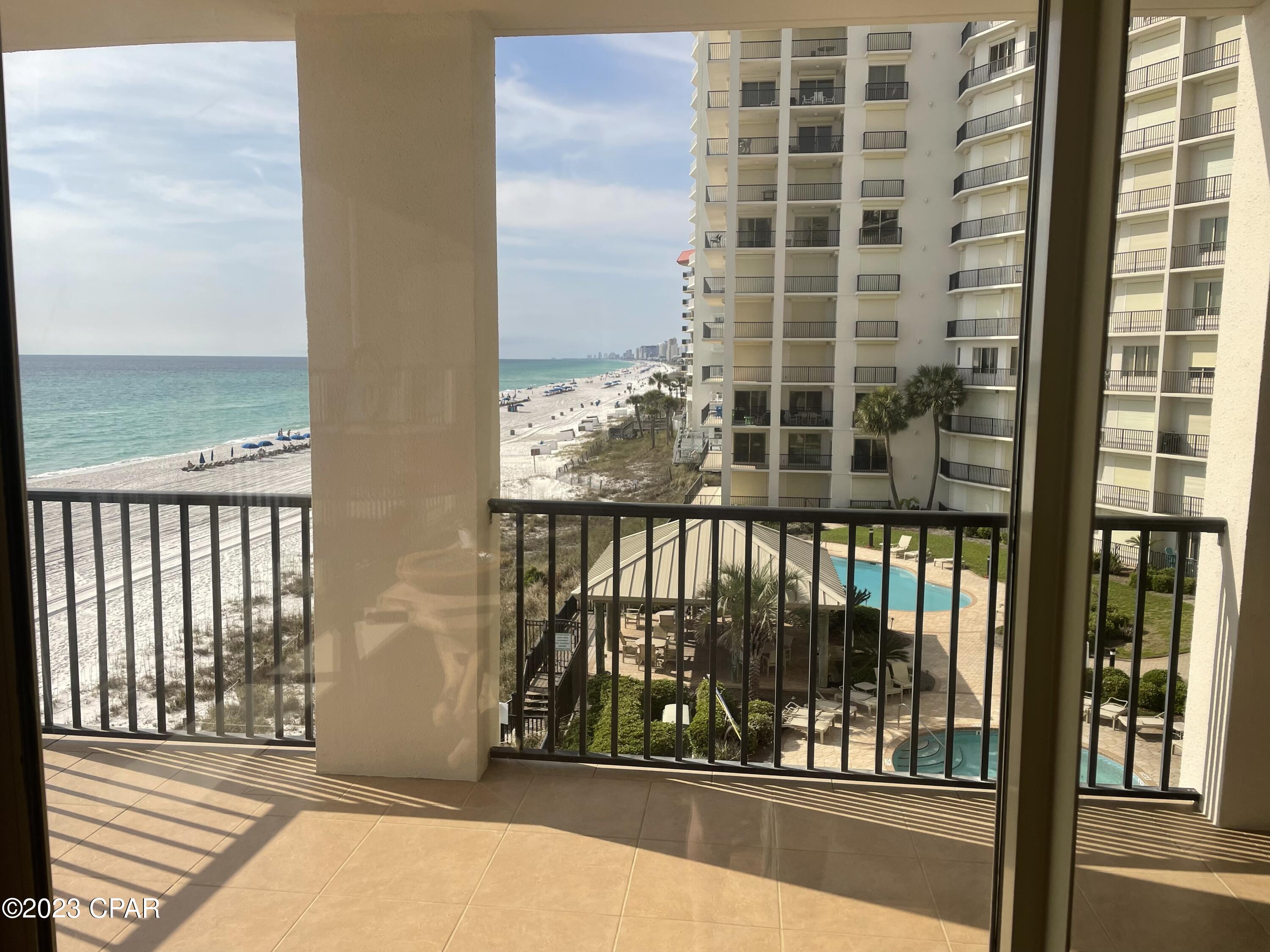 Summerwinds Condo - Residential