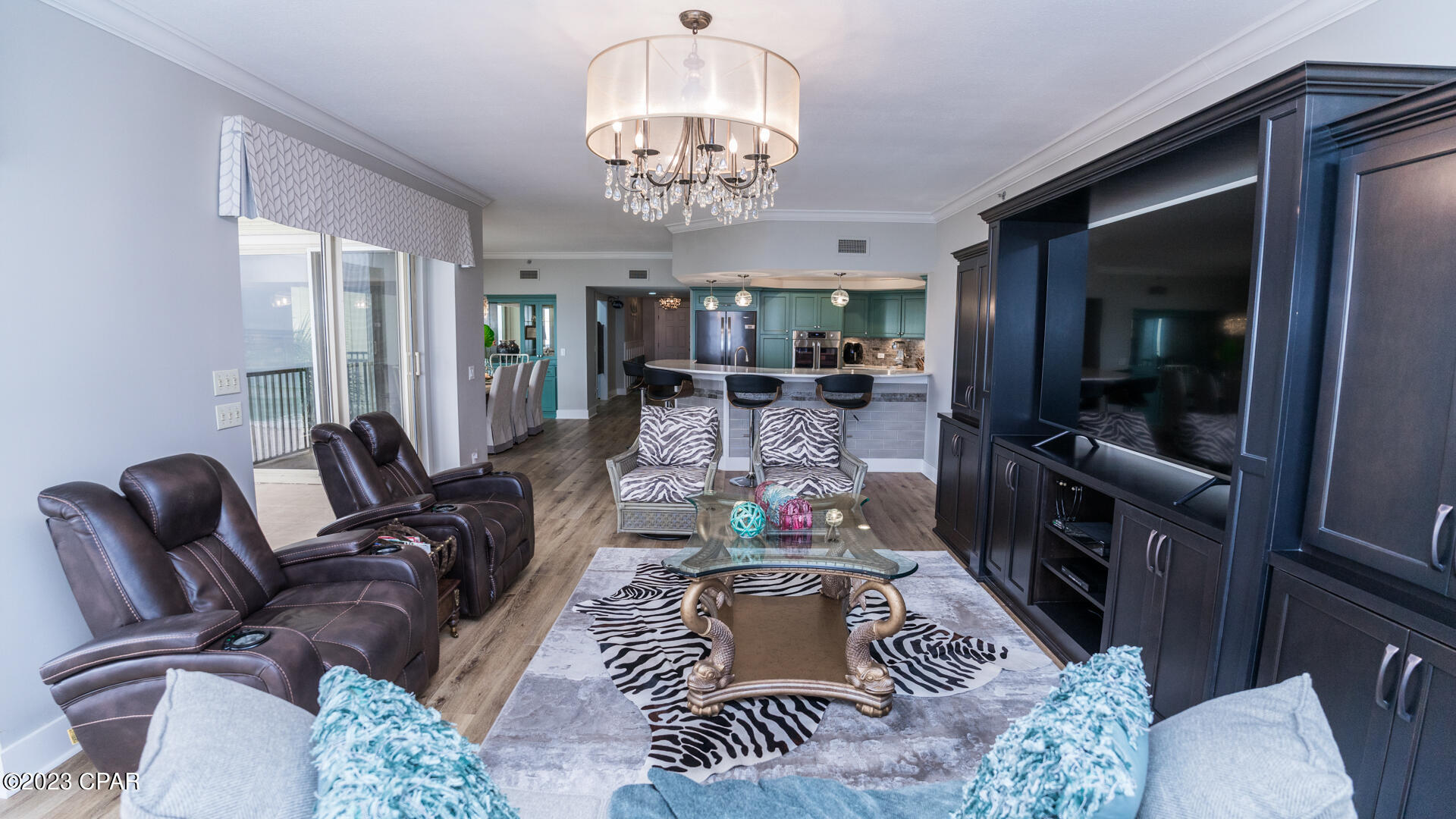 Summerwinds Condo - Residential