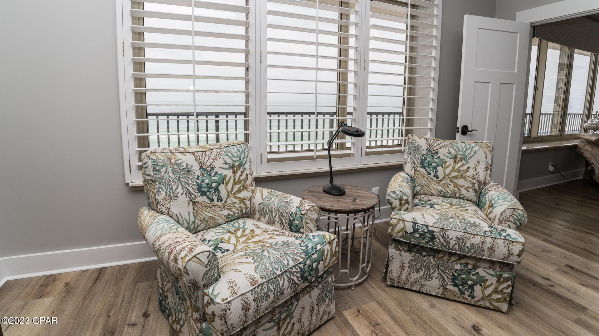 Summerwinds Condo - Residential