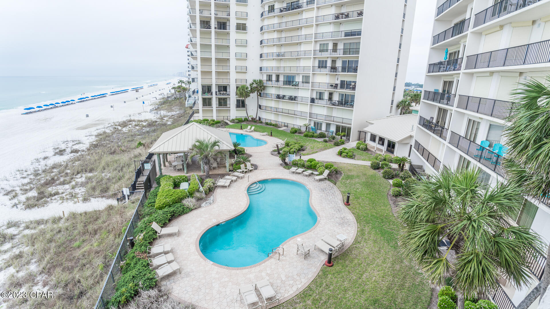 Summerwinds Condo - Residential