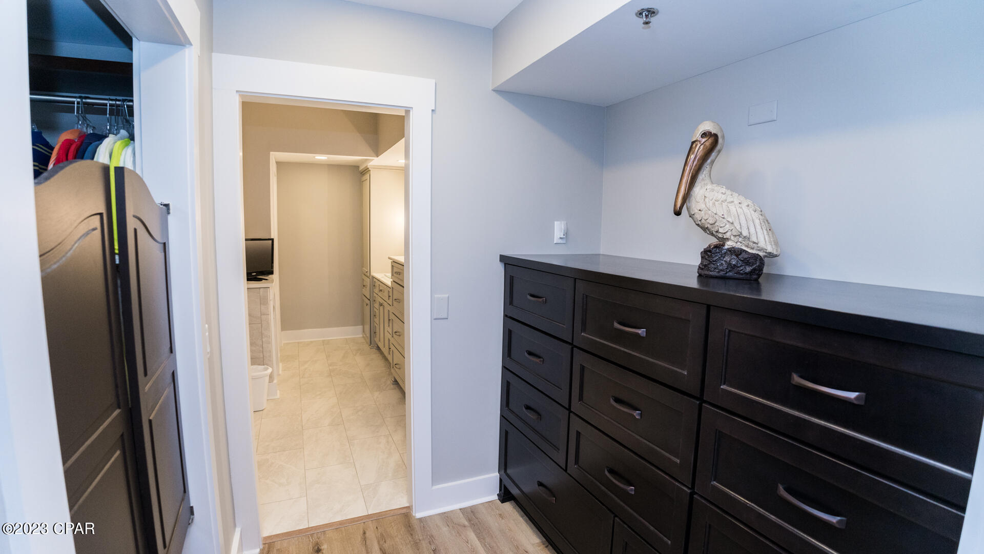 Summerwinds Condo - Residential