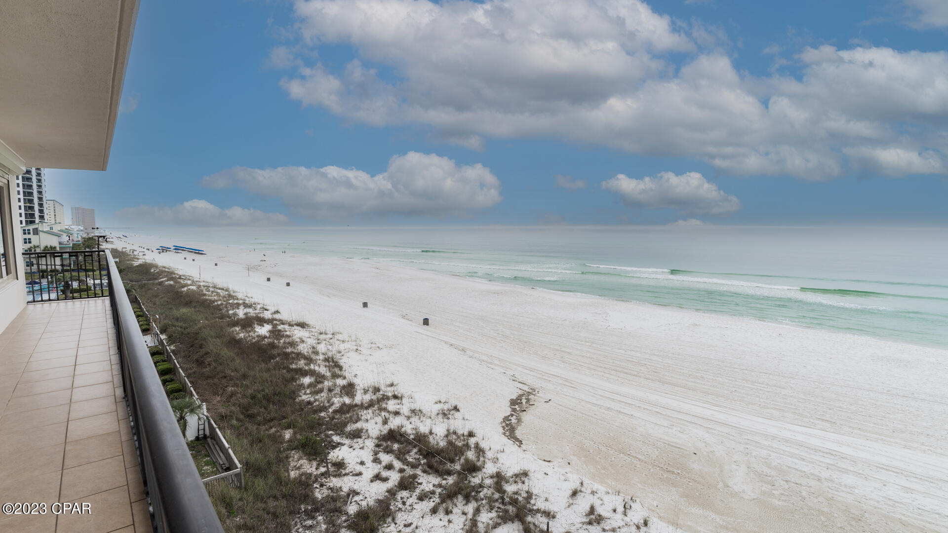 Summerwinds Condo - Residential