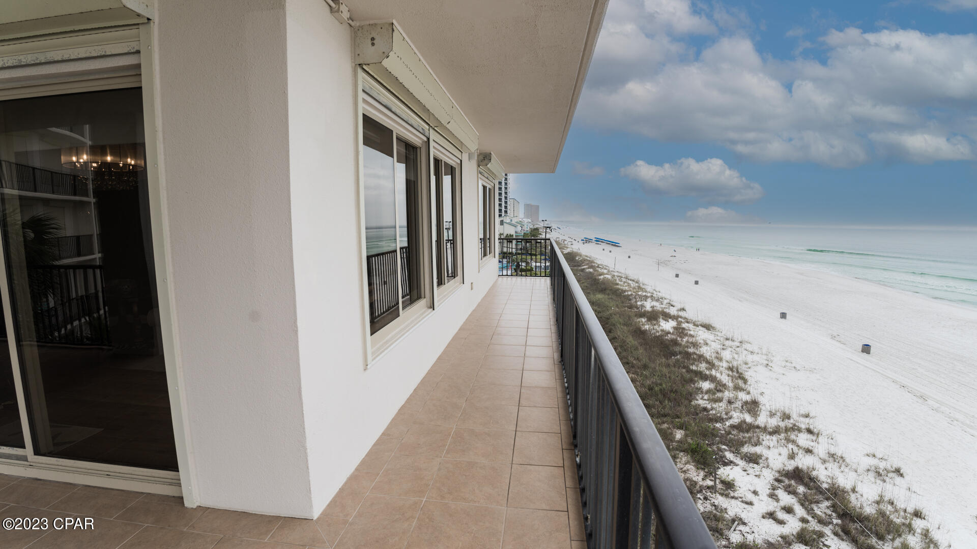 Summerwinds Condo - Residential