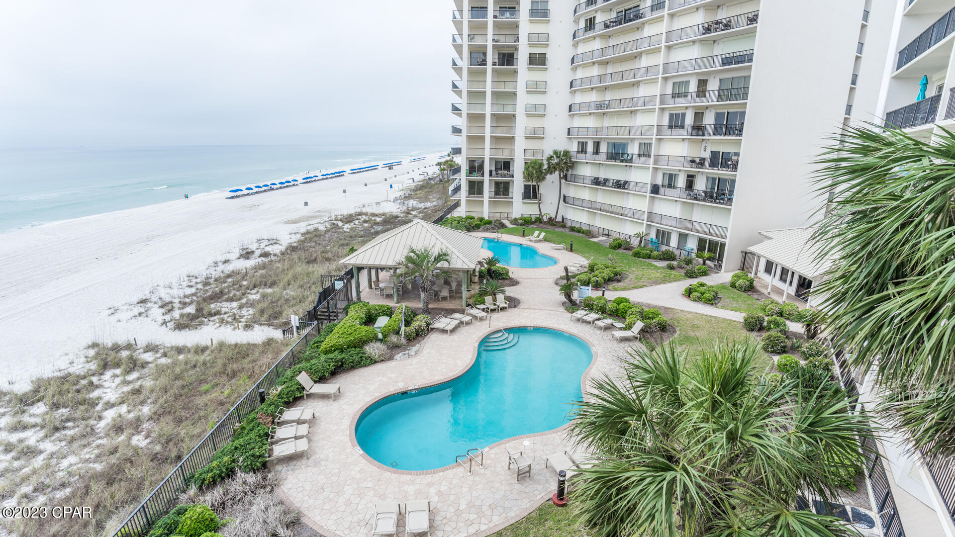 Summerwinds Condo - Residential