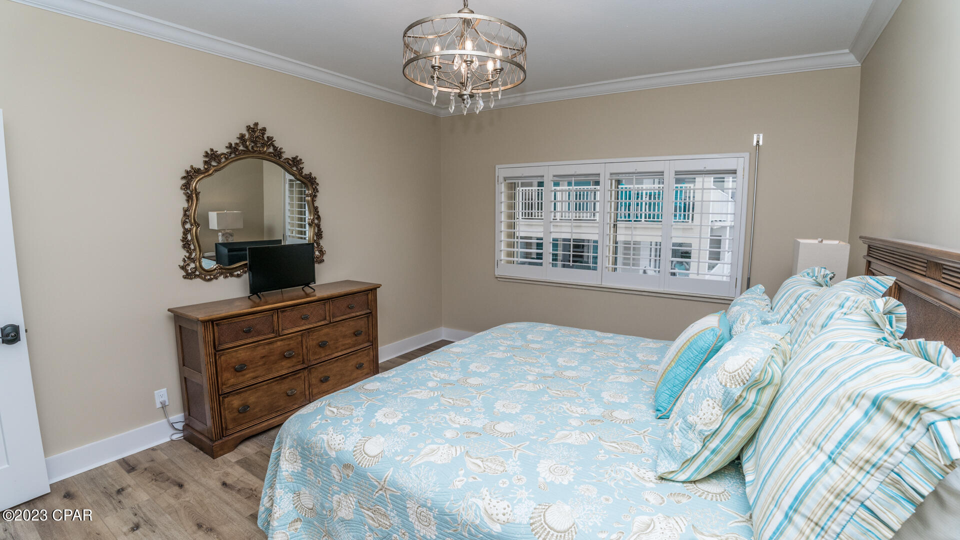 Summerwinds Condo - Residential