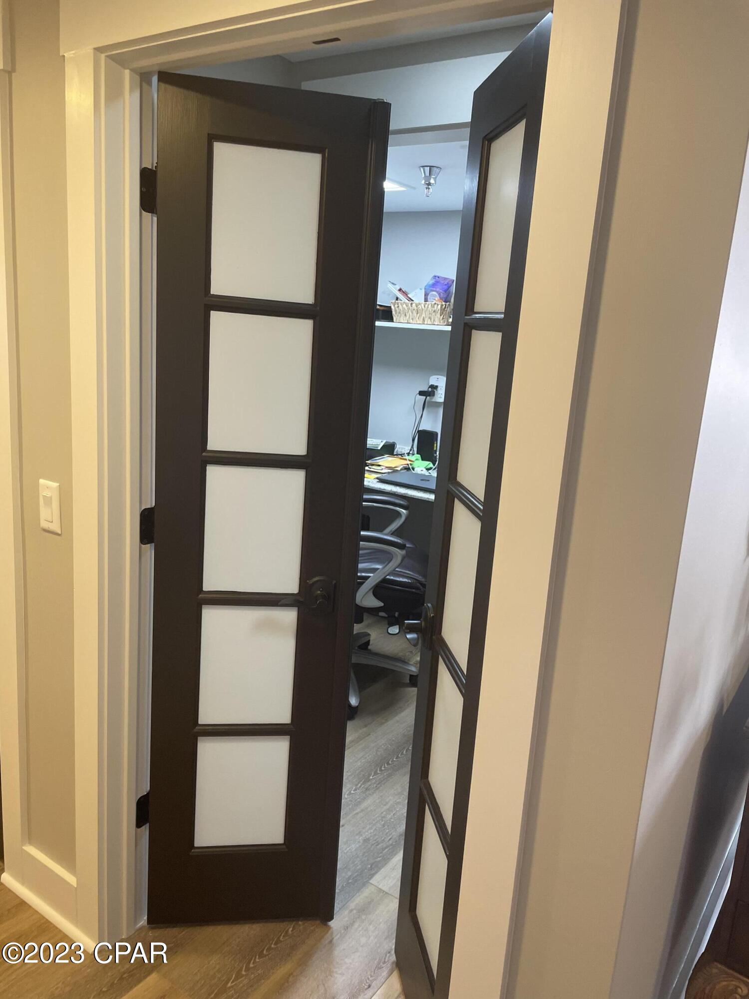 Summerwinds Condo - Residential