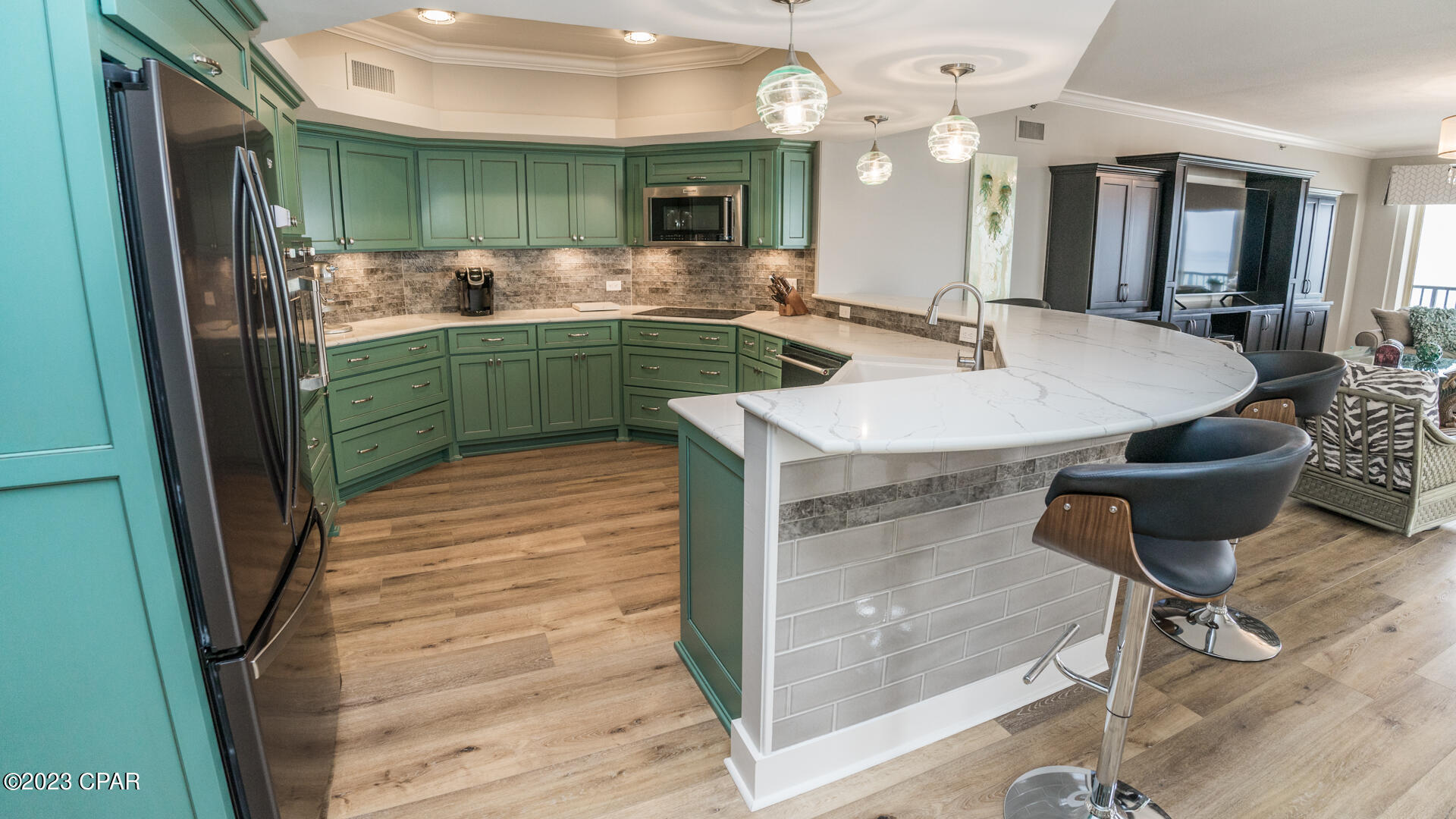 Summerwinds Condo - Residential