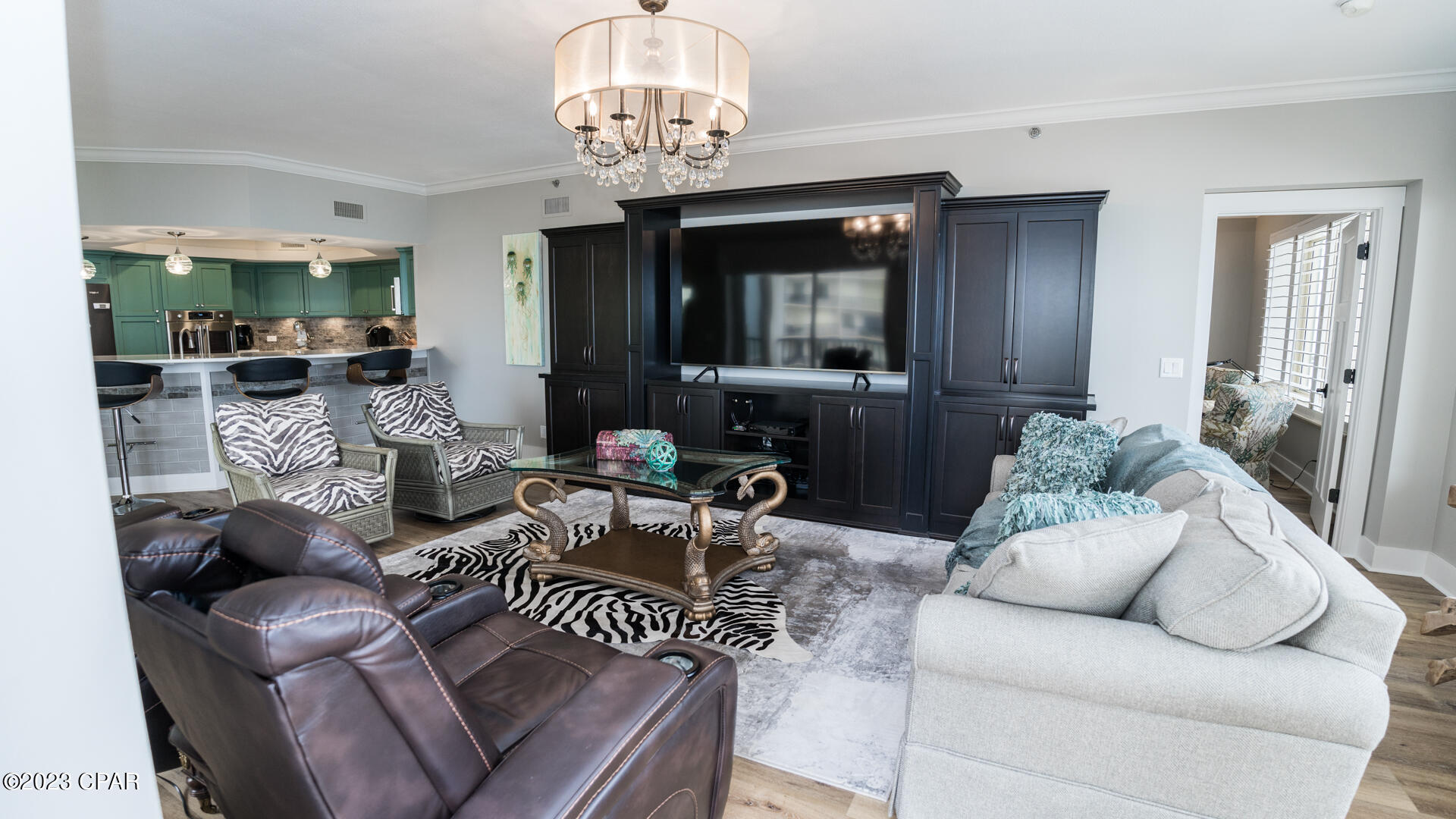 Summerwinds Condo - Residential