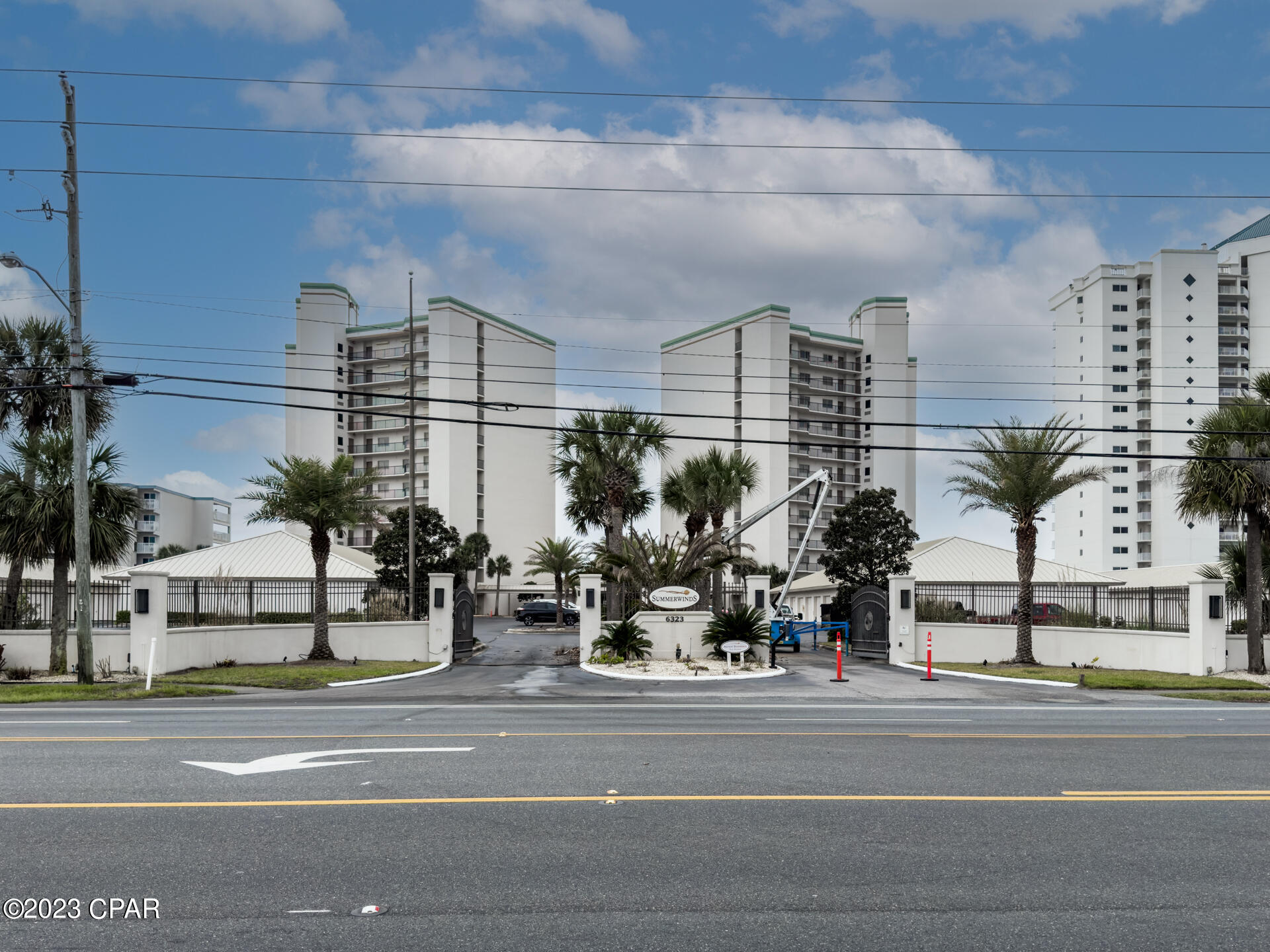 Summerwinds Condo - Residential